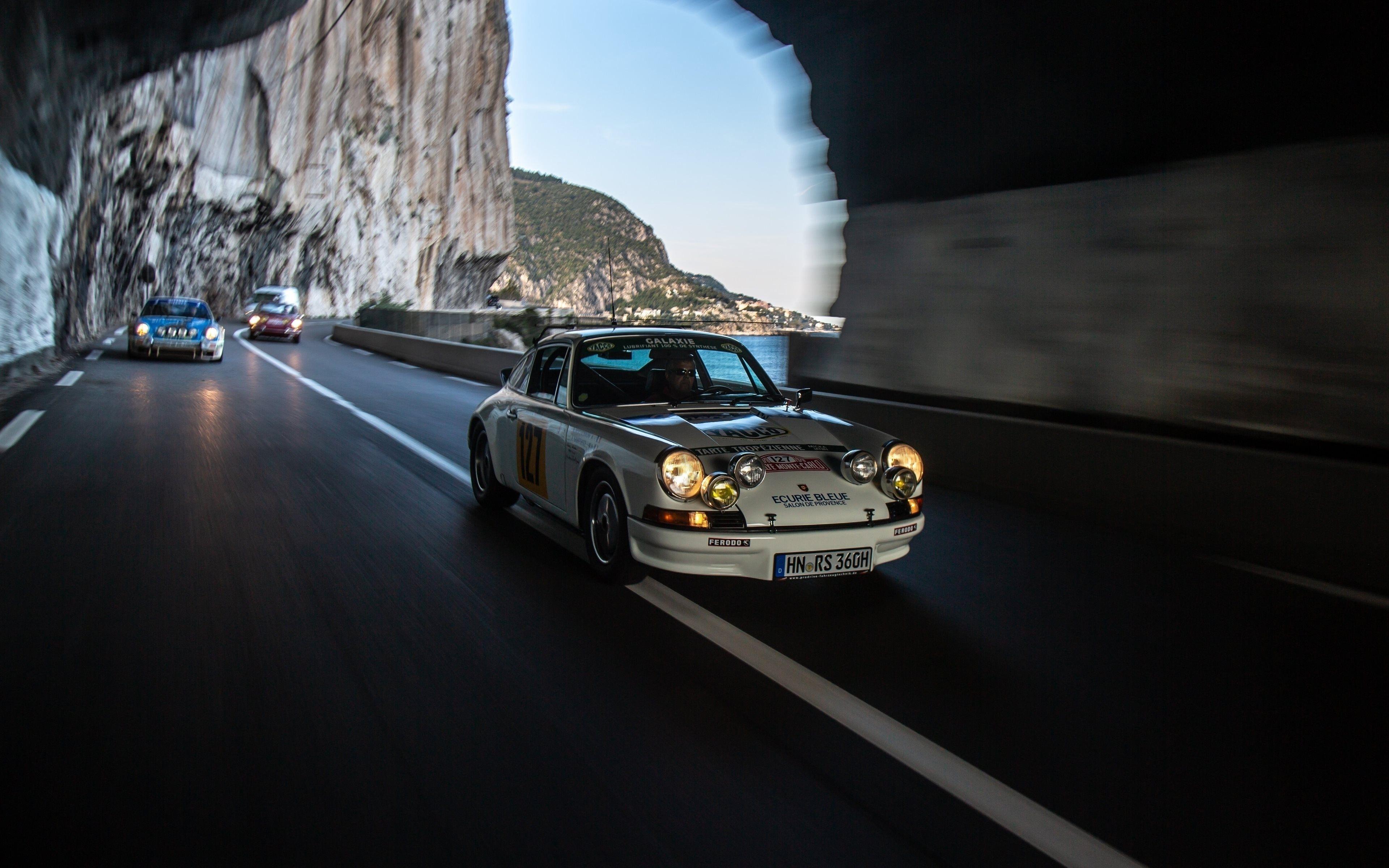 3840x2400 Download wallpaper Porsche 911 Carrera .