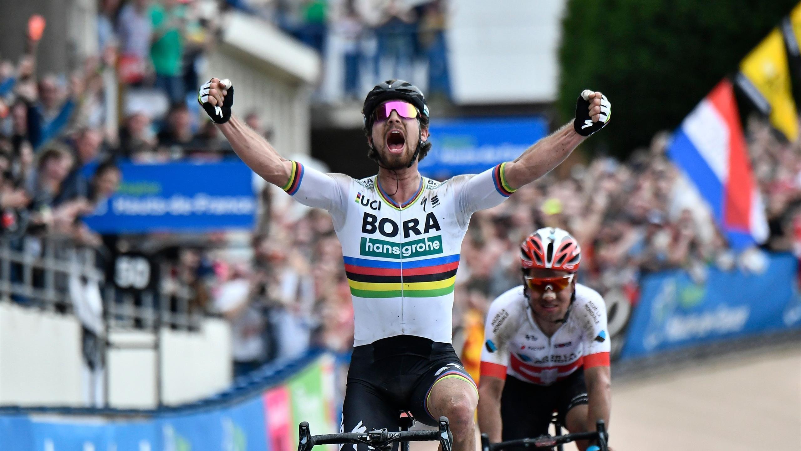 2560x1440 Majestic Peter Sagan Storms To Victory In Drama Filled Paris
