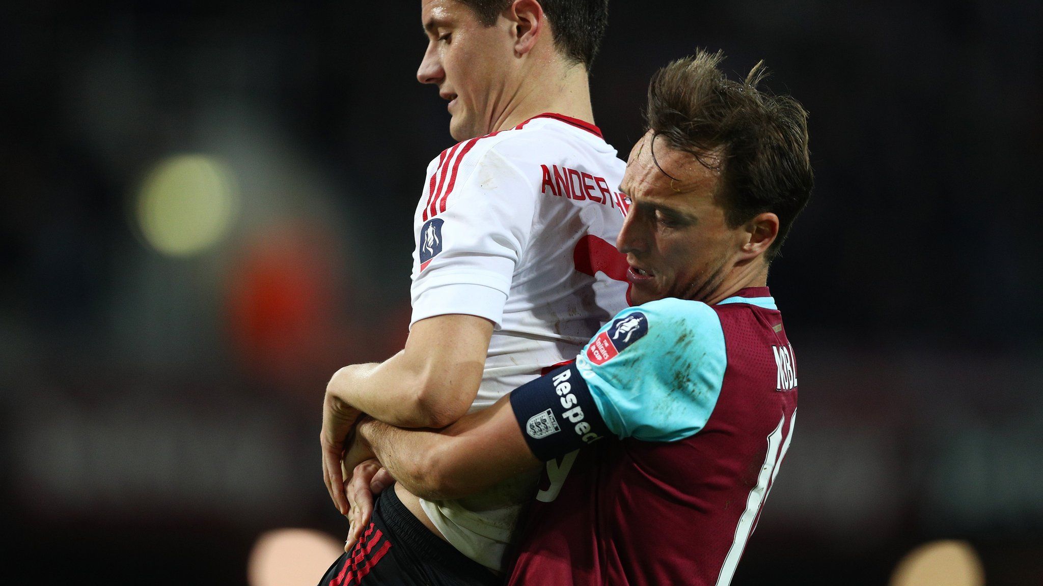 2048x1152 Mark Noble: No action over Ander Herrera carry for West Ham skipper