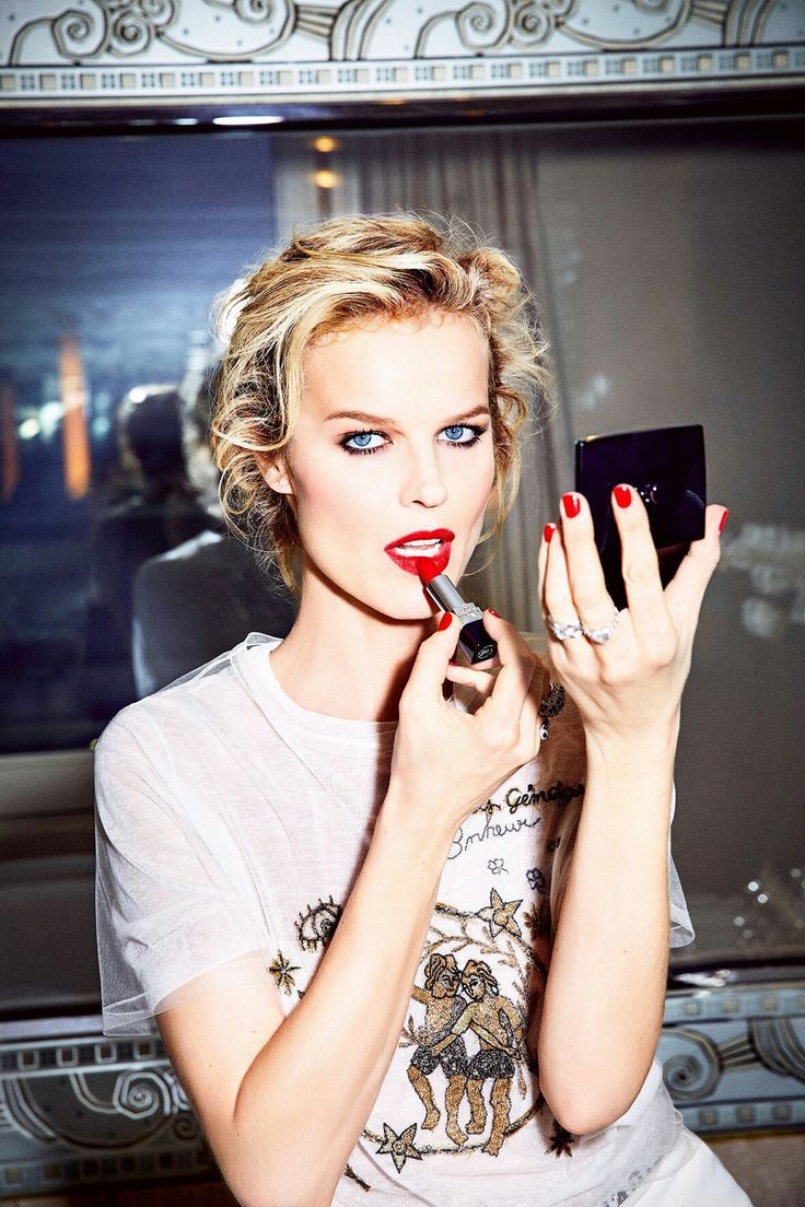 736x1104 Eva Herzigova by Ellen von Unwerth for ELLE Russia May 2017