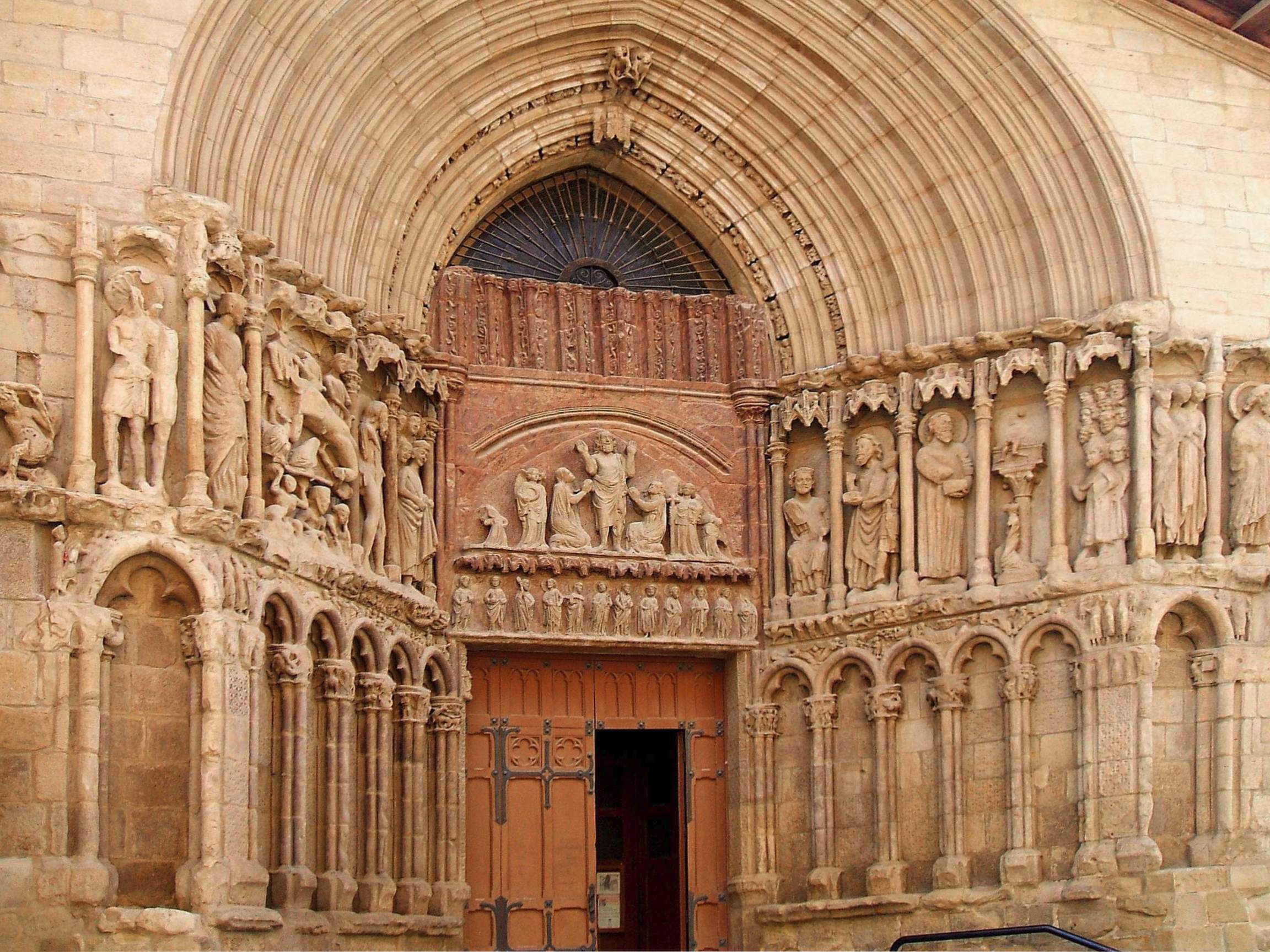 2304x1727 Logroño de San Bartolome 01
