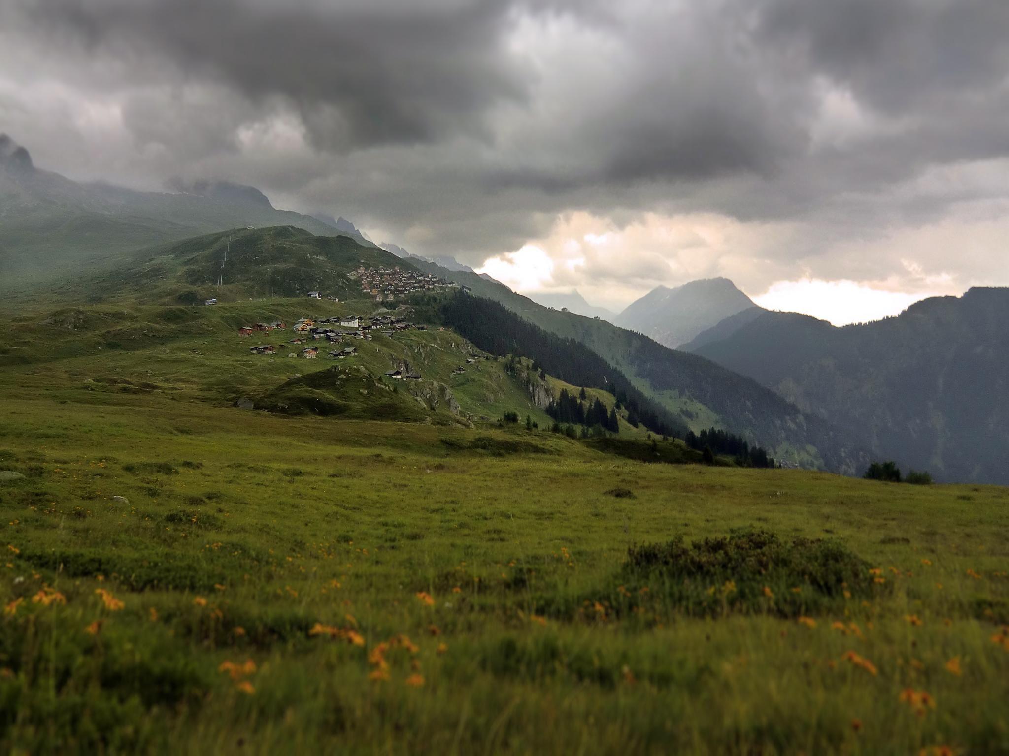 2048x1536 4K Ultra HD Cloudy Weather, Alps Nature Mountain Wallpaper