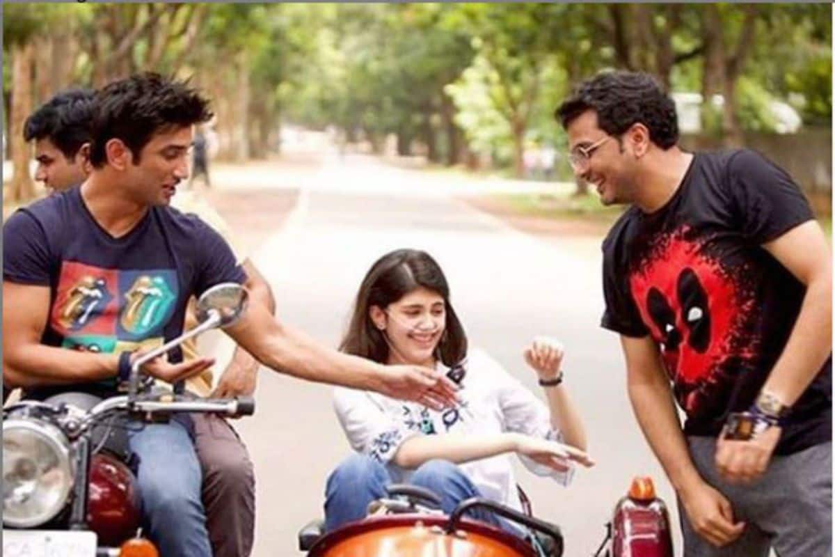 1200x800 Sushant Singh Rajput And Sanjana Sanghi's Unseen Picture From