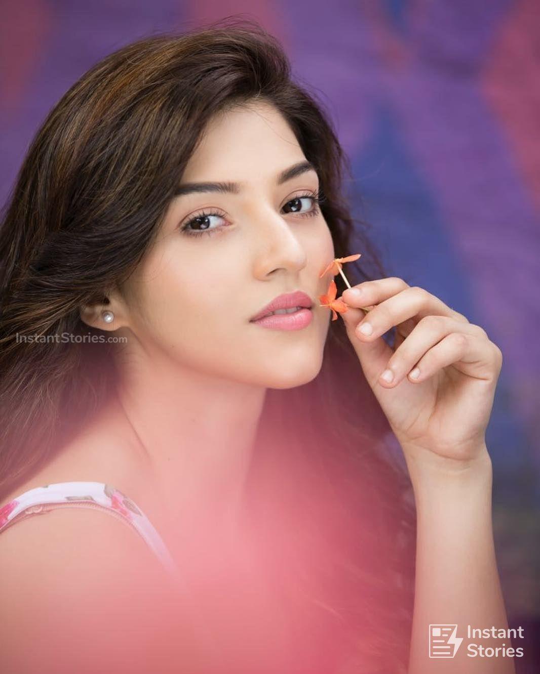 Mehreen Pirzada 4K Wallpapers - Top Free Mehr…