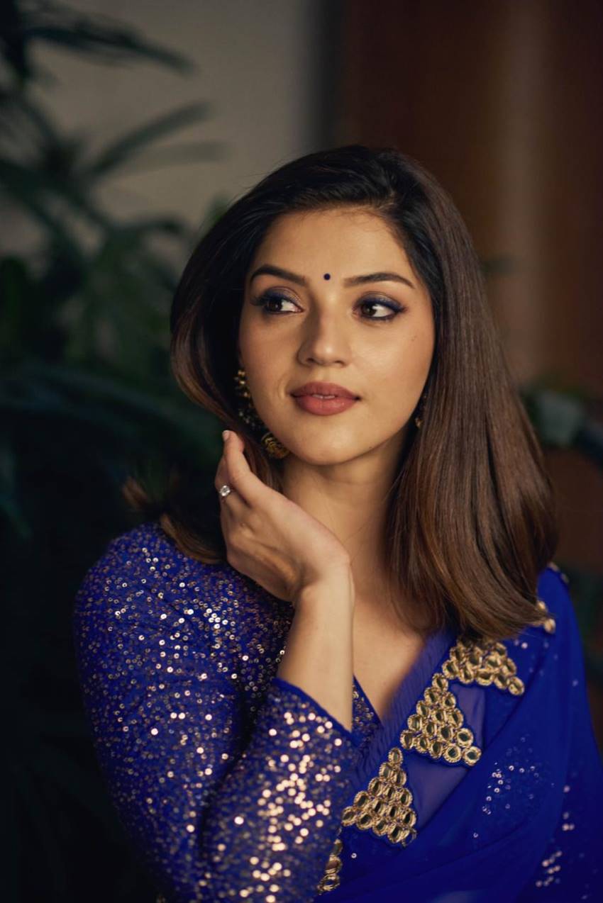 850x1274 Mehrene Kaur Pirzada Photo [HD]: Latest Image, Picture, Stills