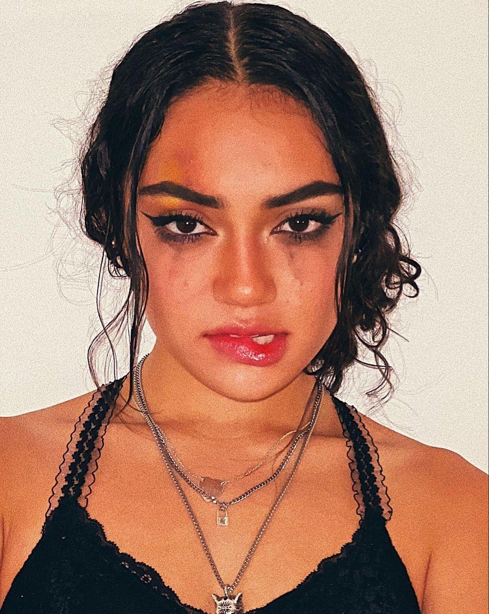 Avani Gregg 4K Wallpapers - Top Free Avani Gregg 4K Backgrounds