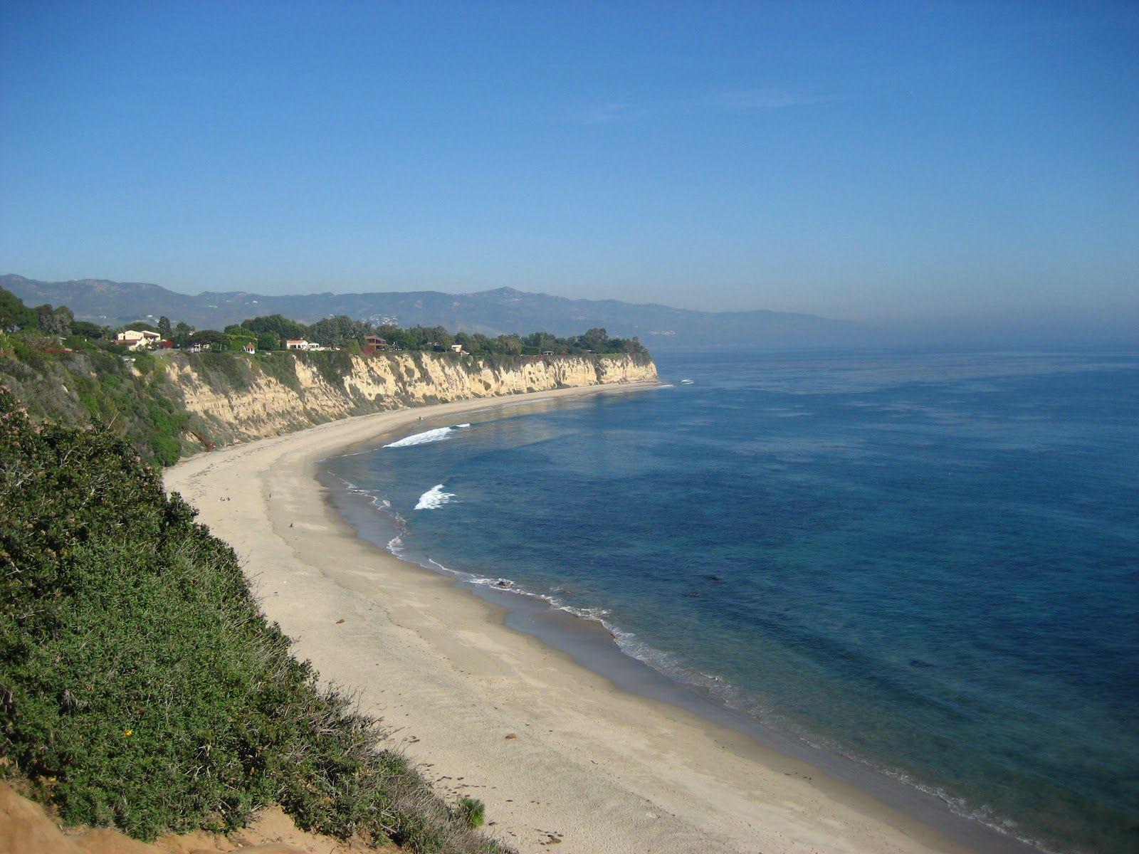 1600x1200 Malibu Beach