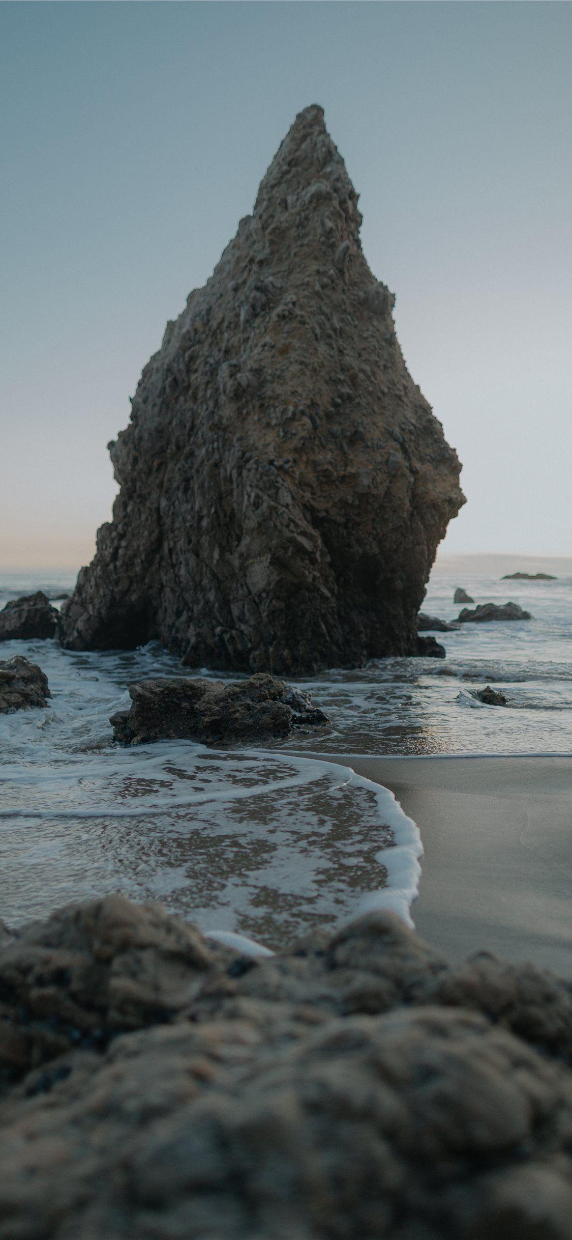 1125x2436 El Matador Beach Malibu iPhone X Wallpaper Free Download