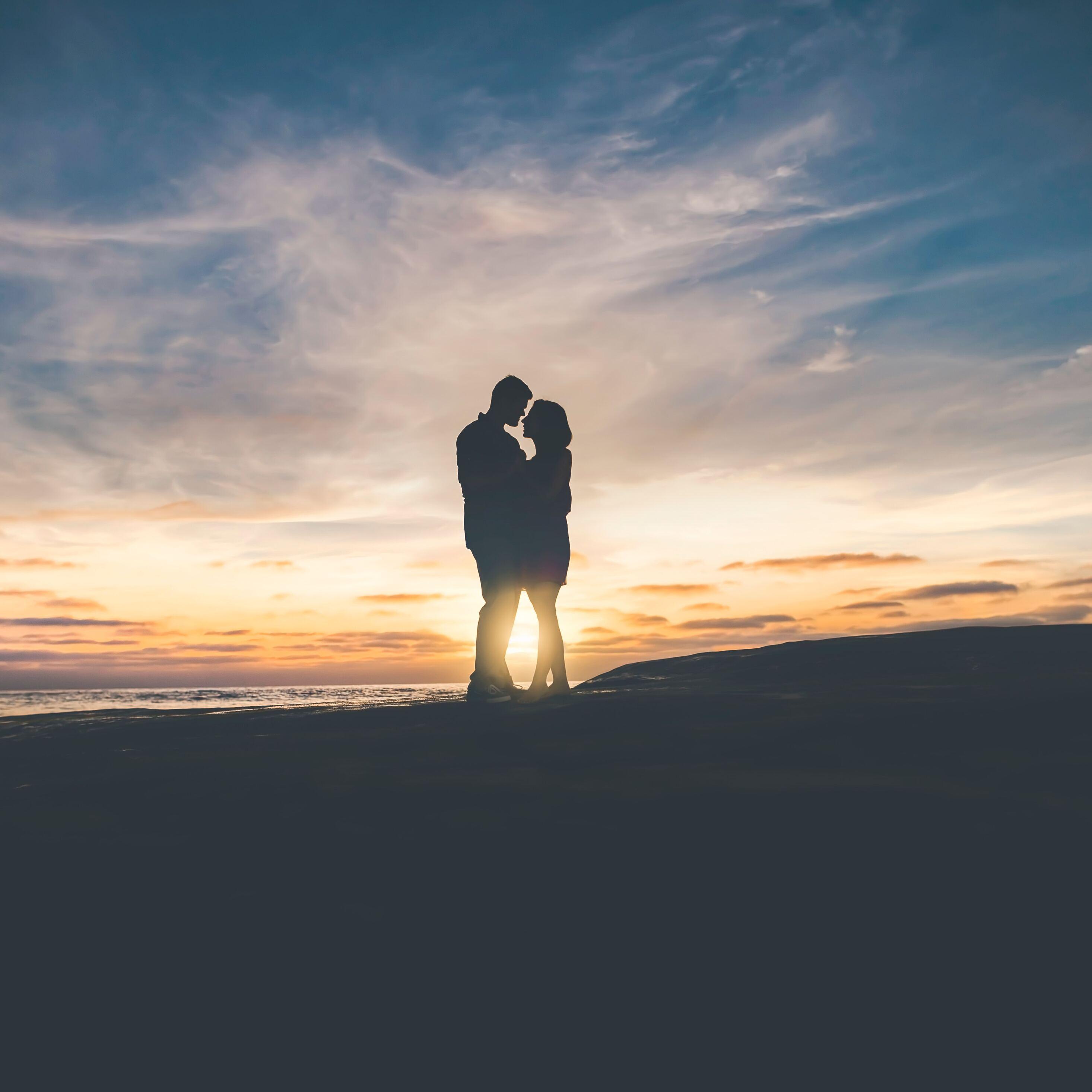 2932x2932 Love Couple Sunset iPad Pro Retina Display HD 4k