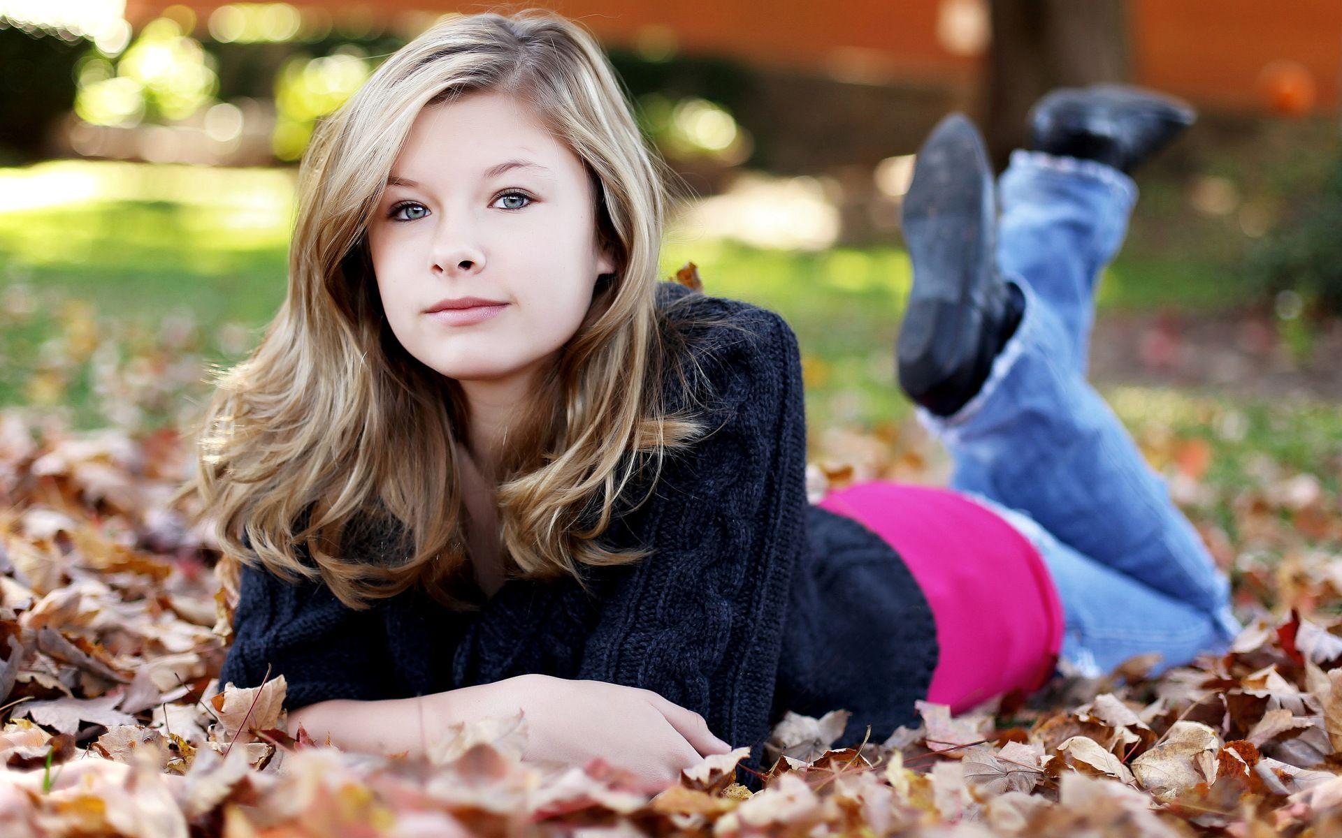 1920x1200 Cute Teen Wallpaper