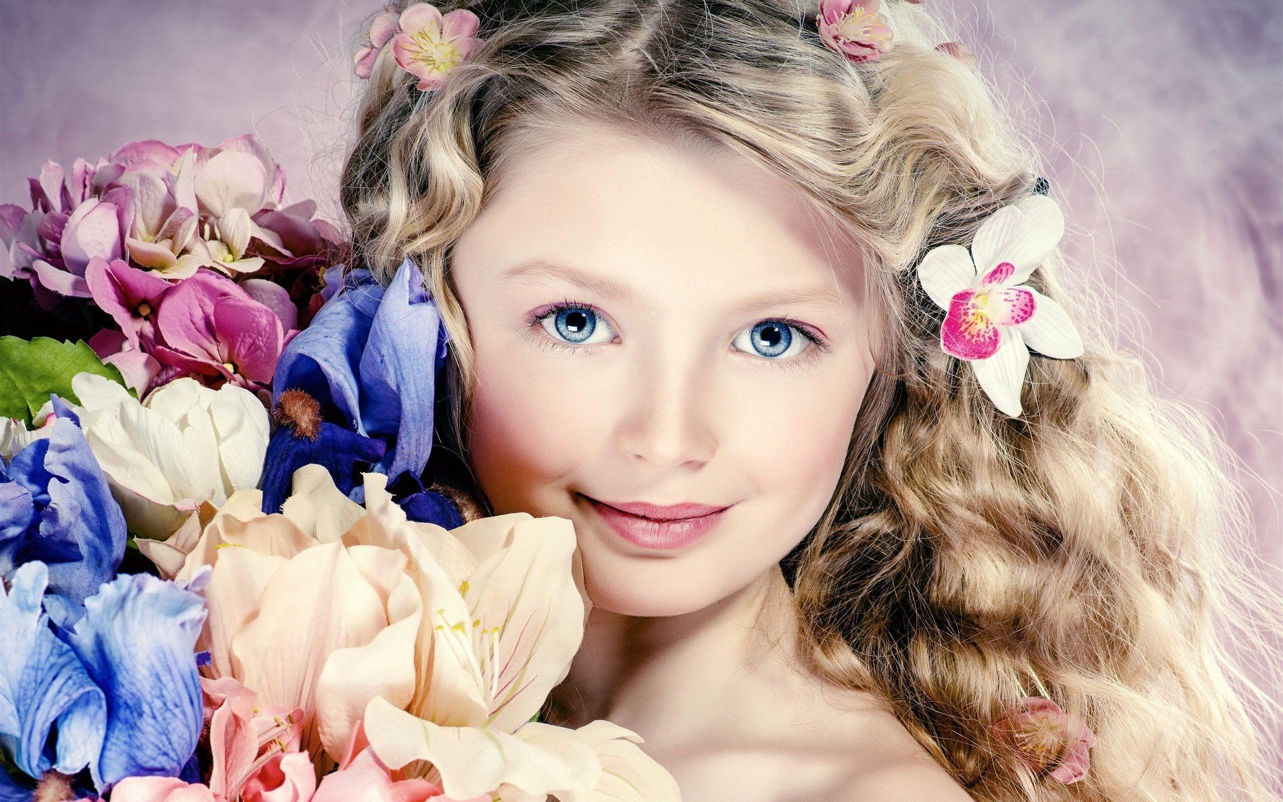 2560x1600 Sweet Cute Wallpaper For Girls Phone
