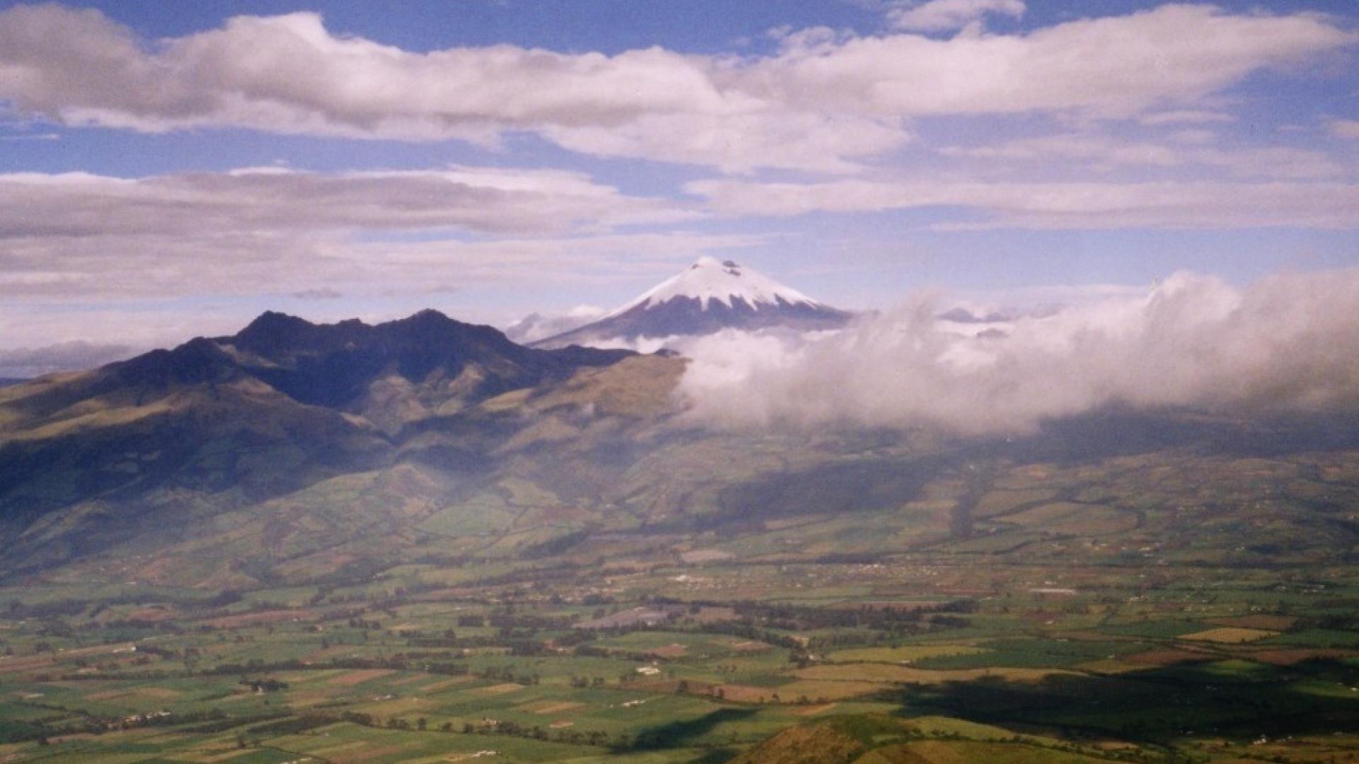 Ecuador Landscape Wallpapers Top Free Ecuador Landscape Backgrounds WallpaperAccess