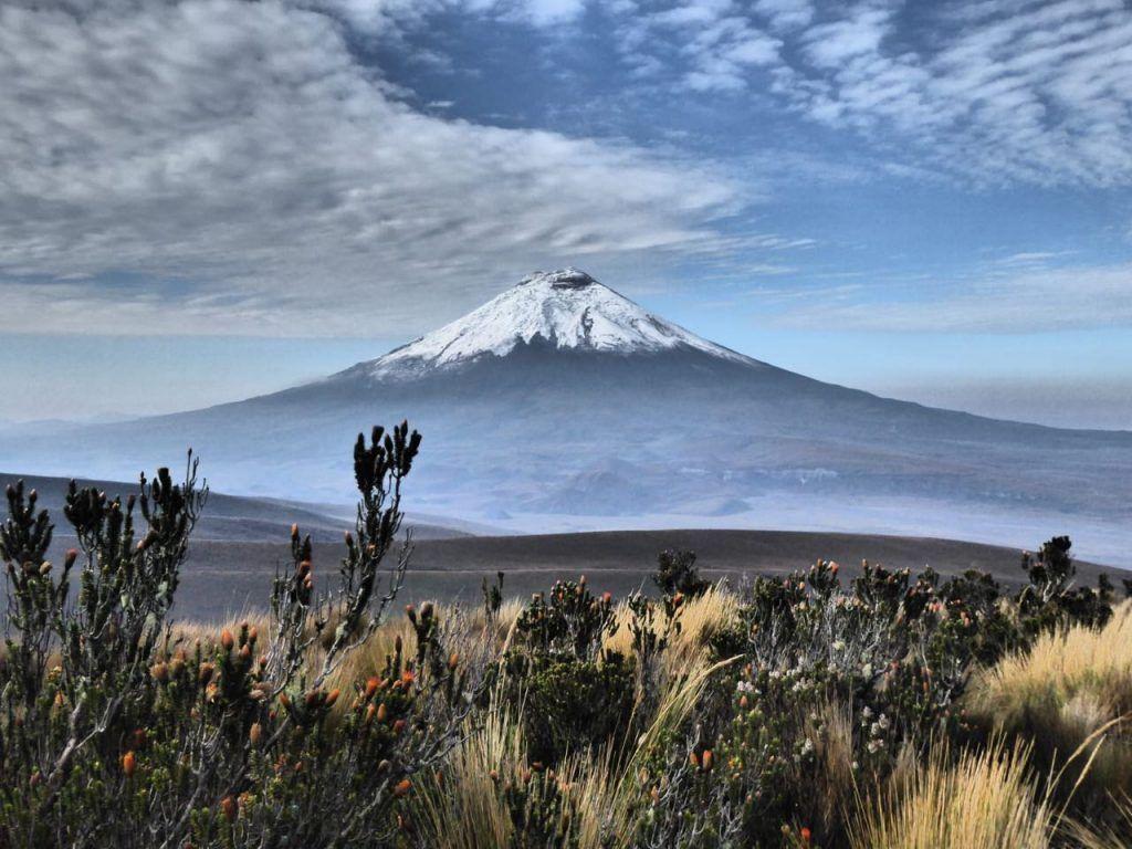 1024x768 Cotopaxi Volcano Wallpaper