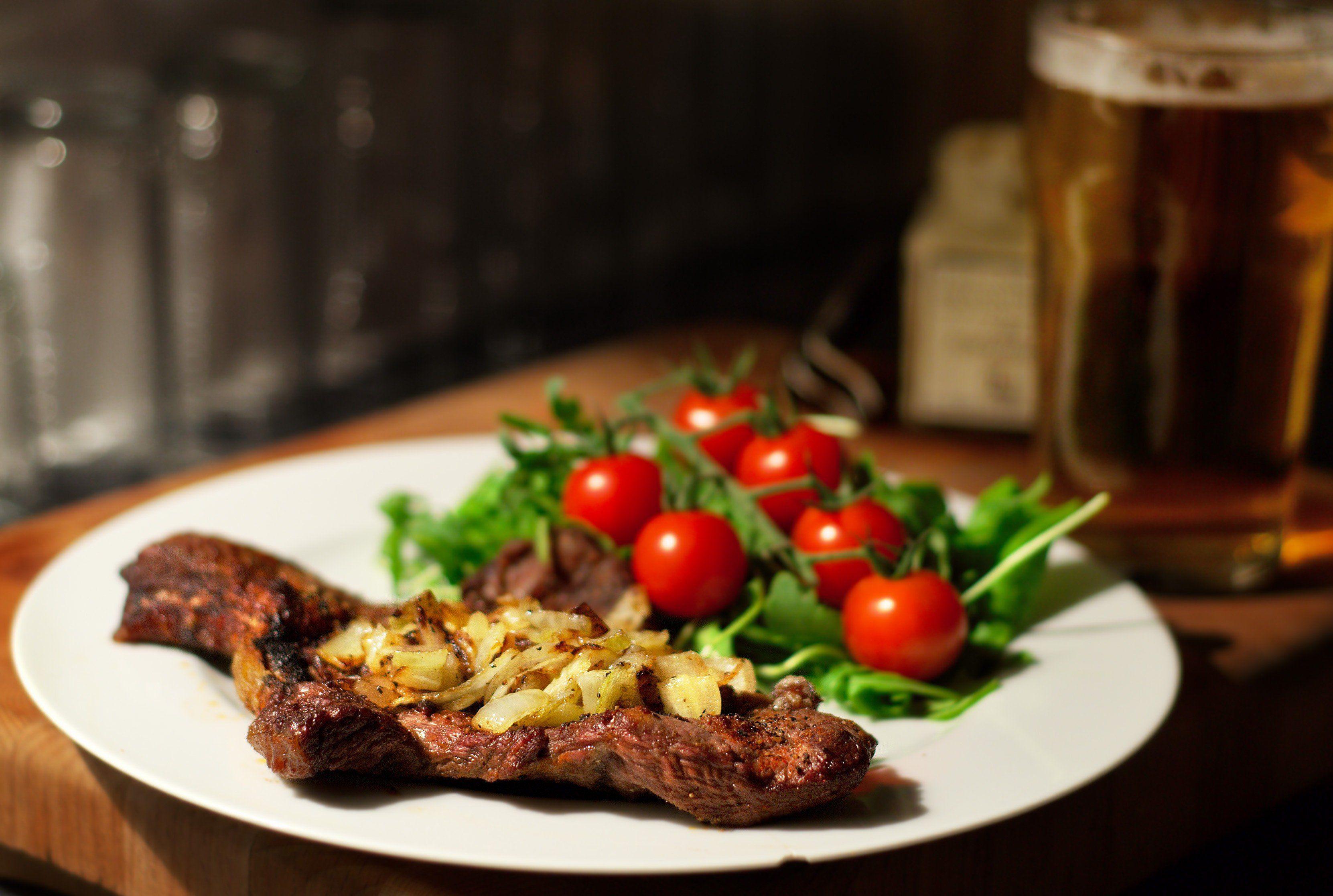 3323x2233 Food Tomatoes Meat Dish Wallpaperx2233