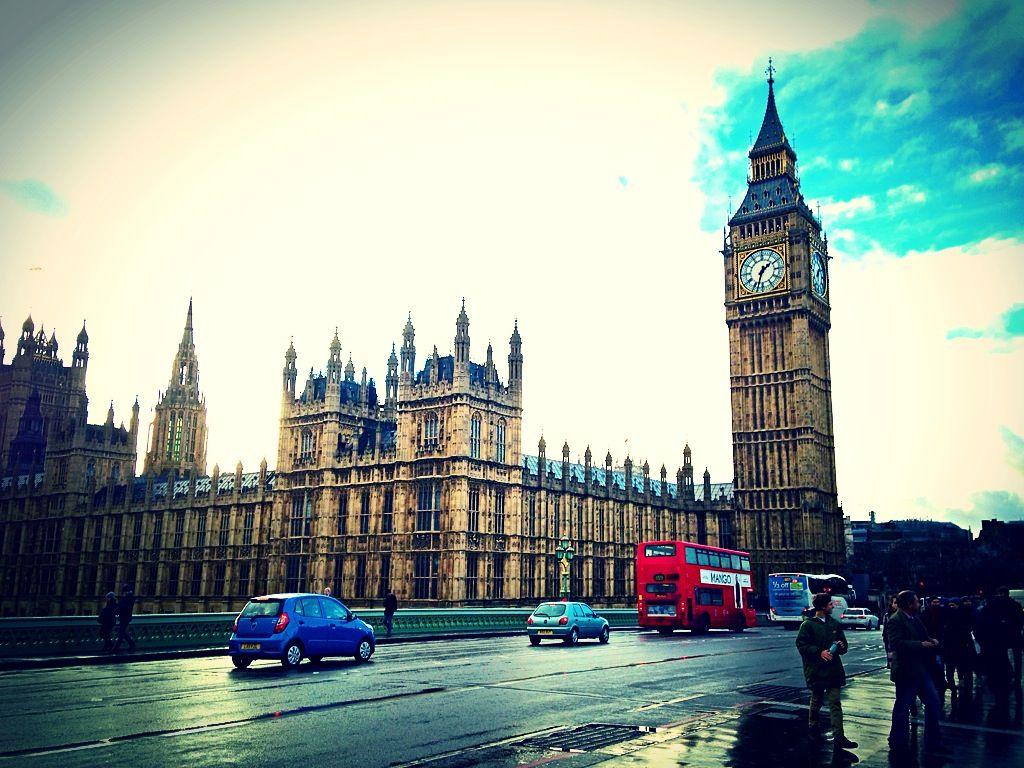 1024x768 London Summer Internships