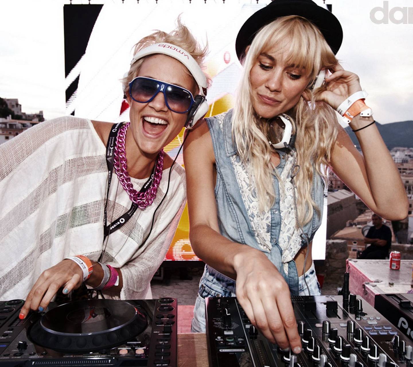 1440x1280 Nervo wallpaper
