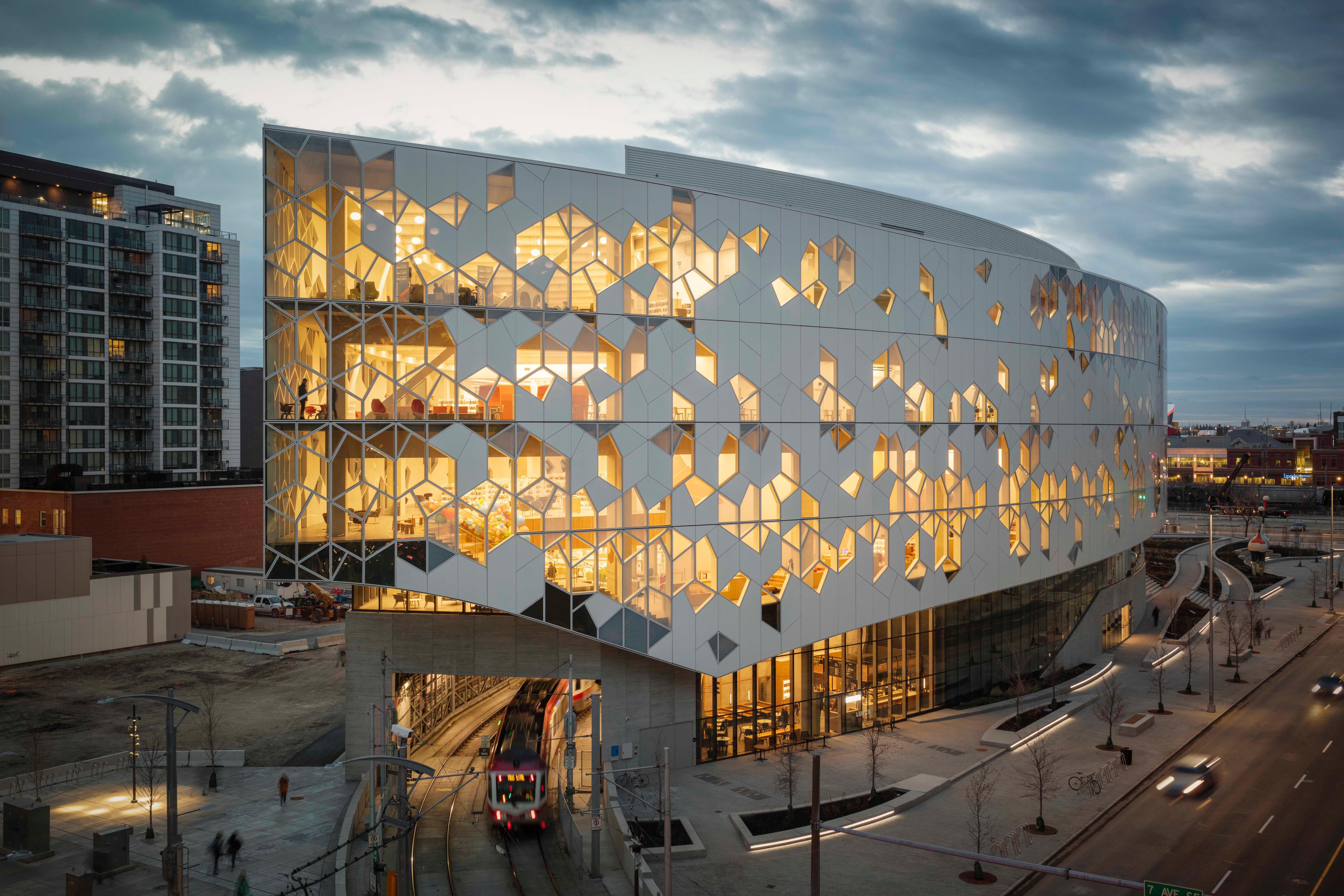 8000x5333 Step Inside the World's 9 Most Futuristic Libraries
