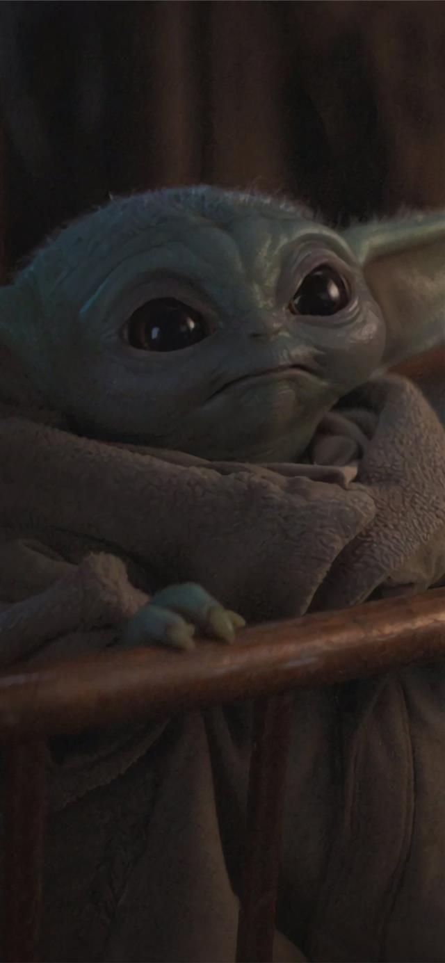 640x1385 Cute Baby Yoda from Mandalorian Resolution iPhone X Wallpaper