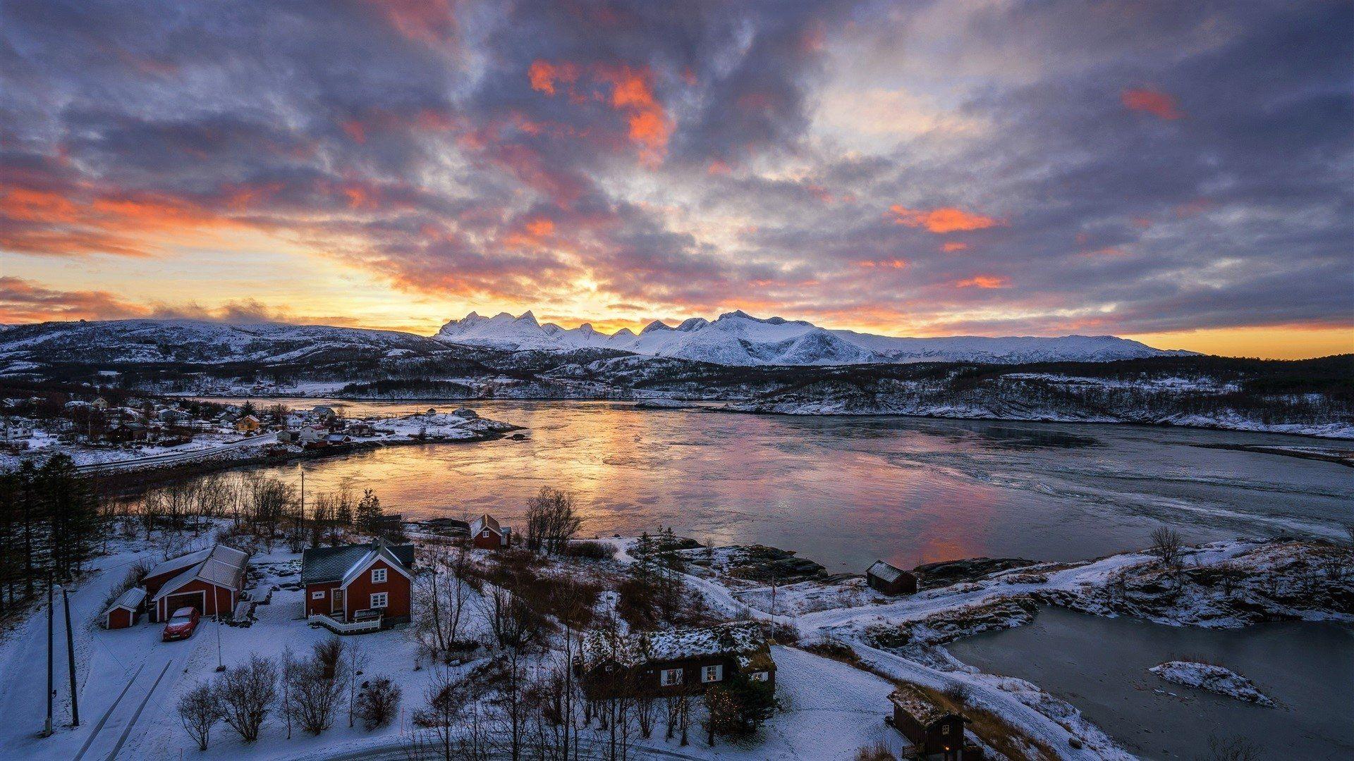 1920x1080 Winter Sunset in Norwegian Village HD Wallpaper