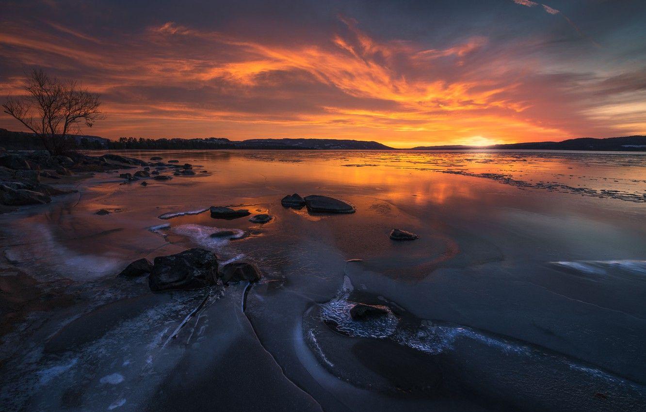 1332x850 Wallpaper winter, the sky, sunset, lake, stones, Norway, Ole Henrik Skjelstad image for desktop, section пейзажи