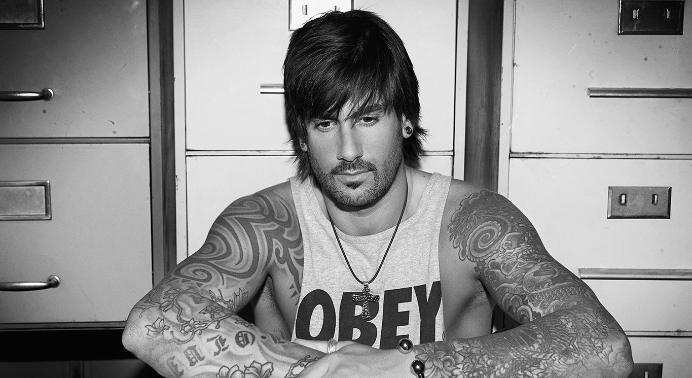 1365x745 Melendi Wallpaper