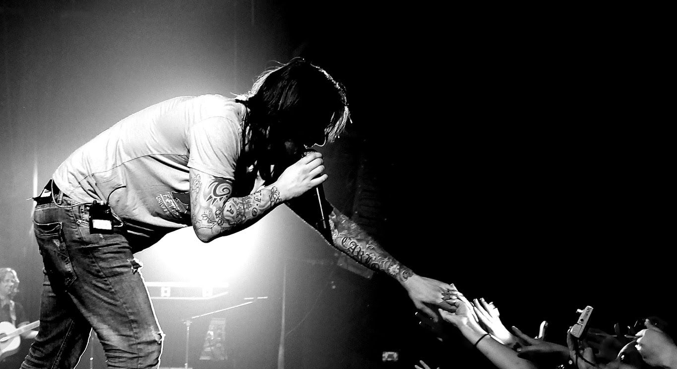 1365x745 Melendi Wallpaper