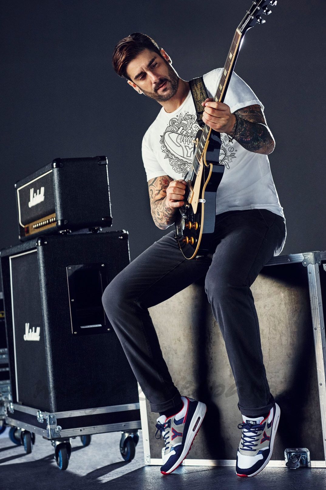 1074x1611 Melendi Wallpaper