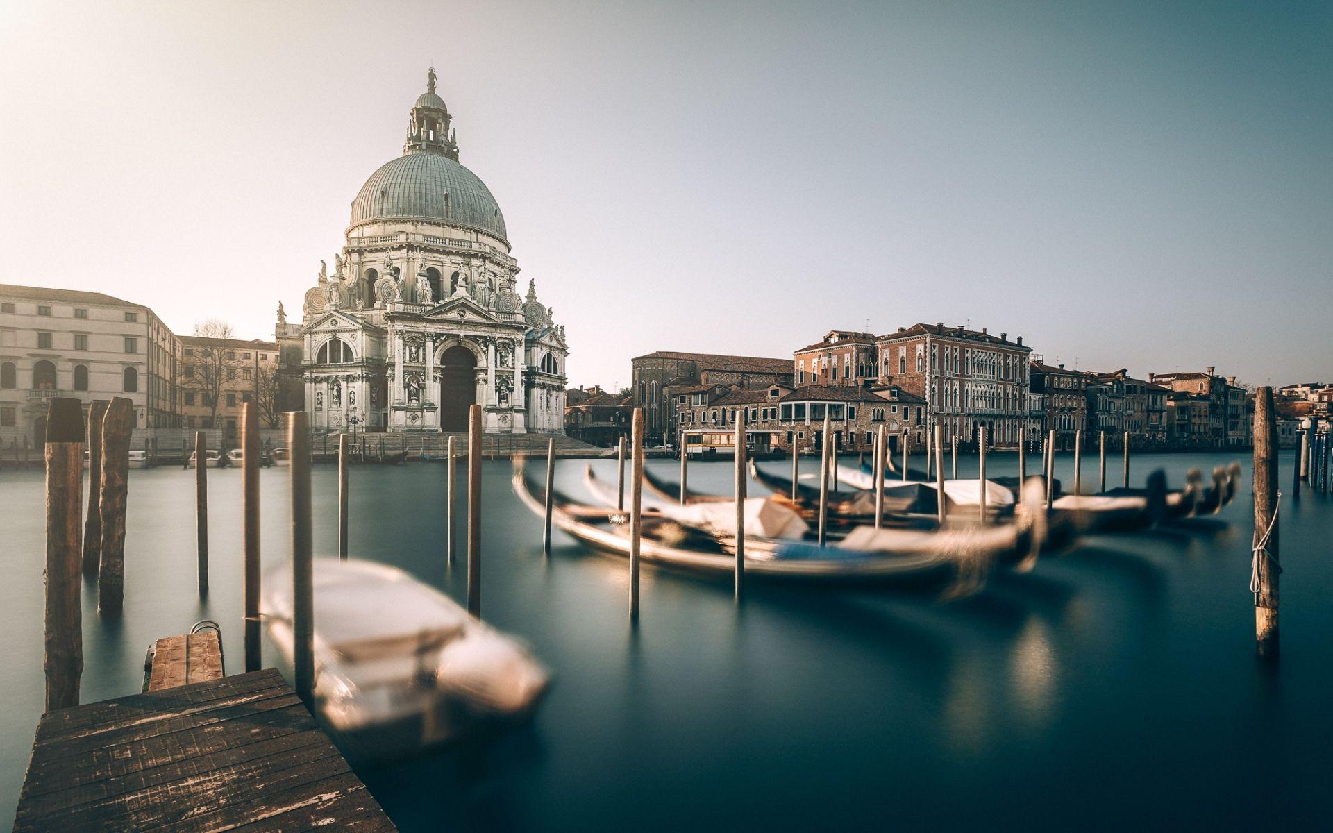 1920x1200 Wallpaper of Building, Dome, Gondola, Italy, Venice background