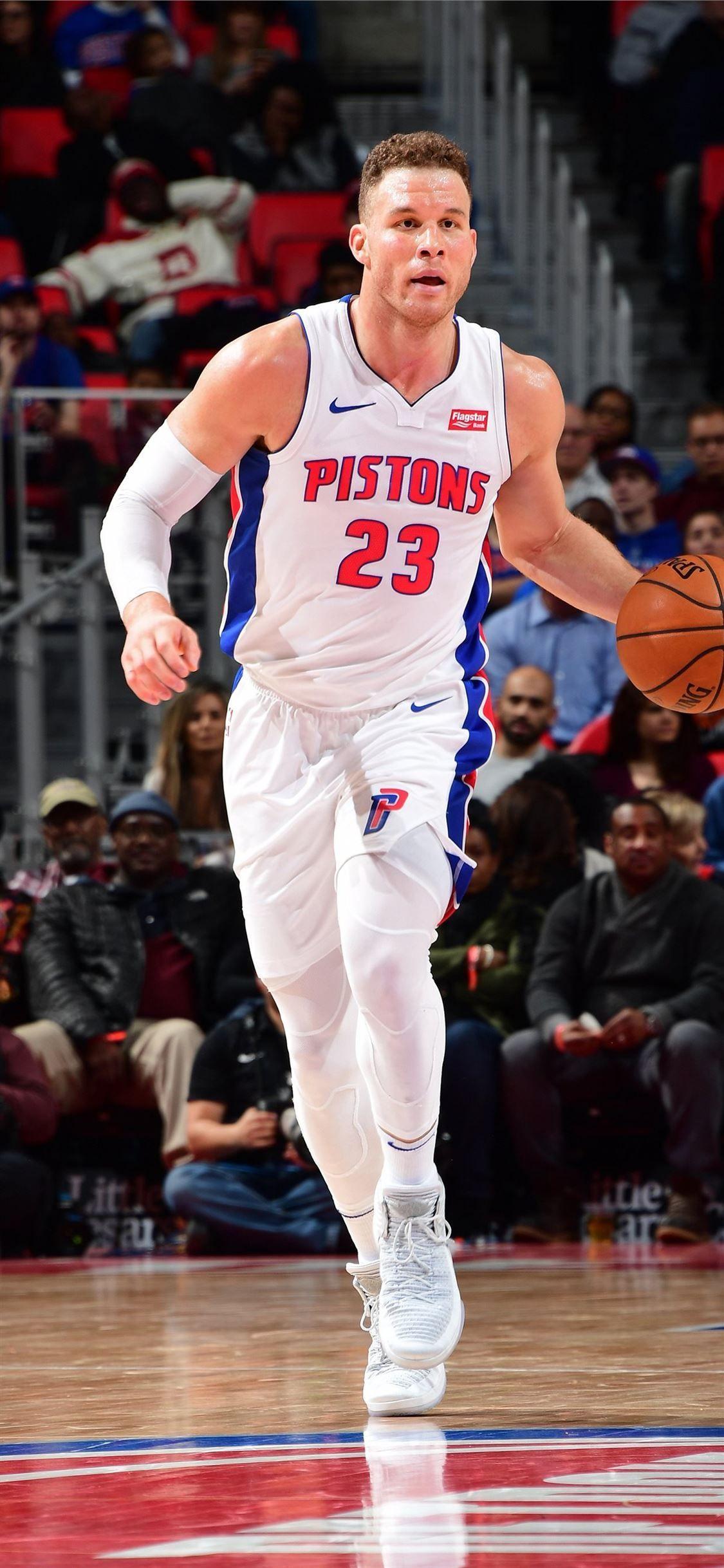 1125x2436 Zendha Blake Griffin Clippers iPhone X Wallpaper Free Download