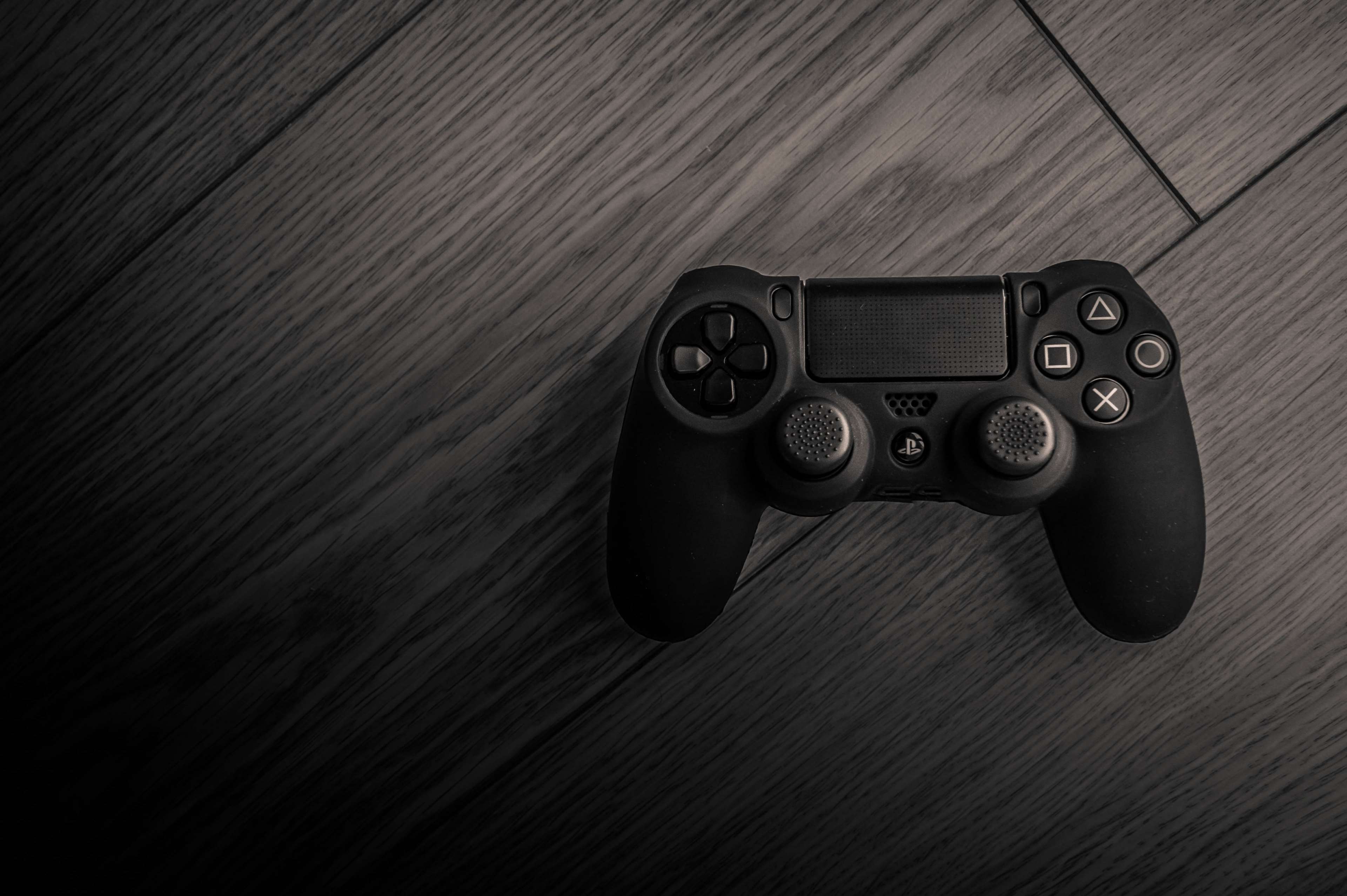 3840x2556 PS4 Controller Wallpaper
