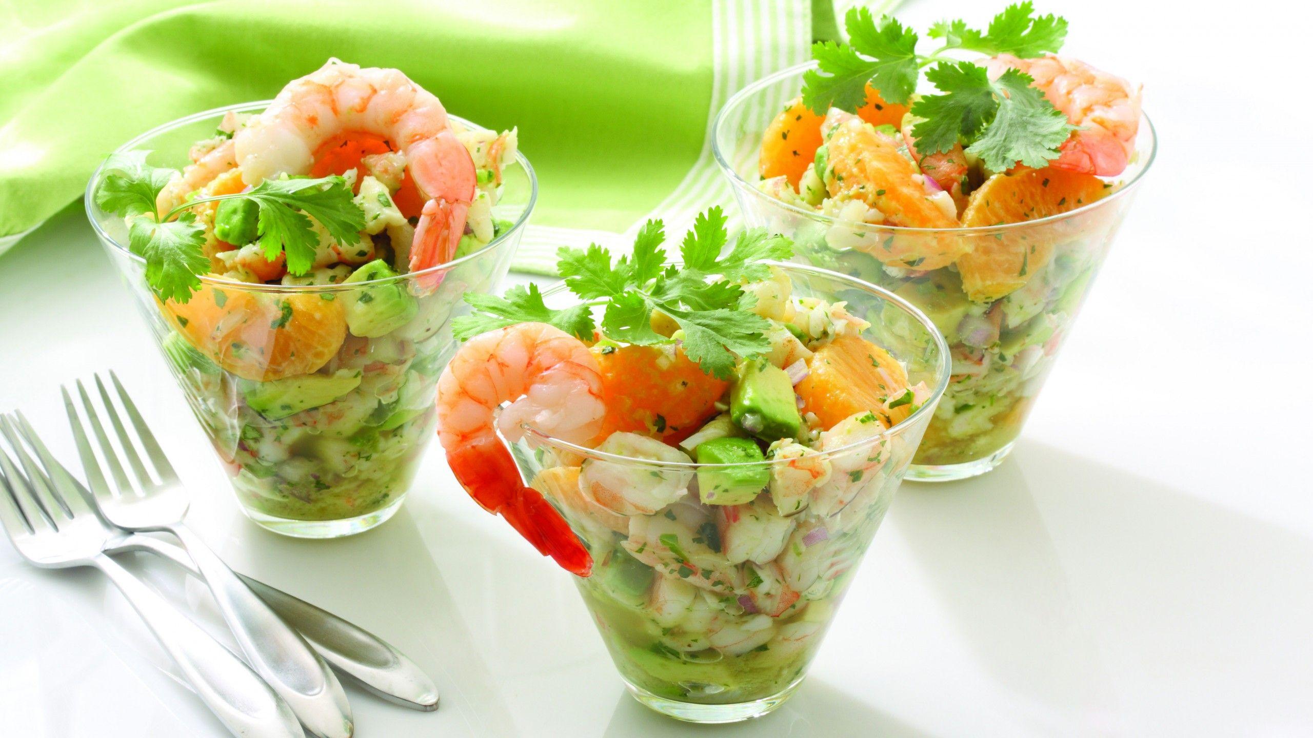 2560x1440 Wallpaper shrimp, mandarin, avocado, onions, greens, cooking