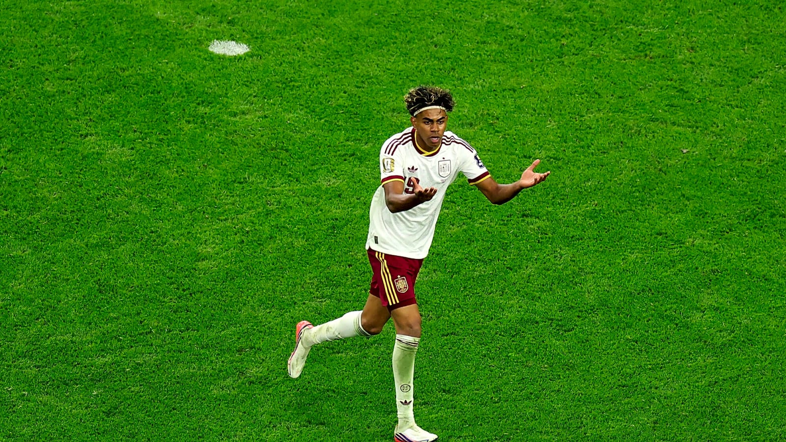 1600x900 Lamine Yamal Gets 8.5 10. Spain Players Rated After 2 0 Win Vs France In The FIFA World Cup 2026