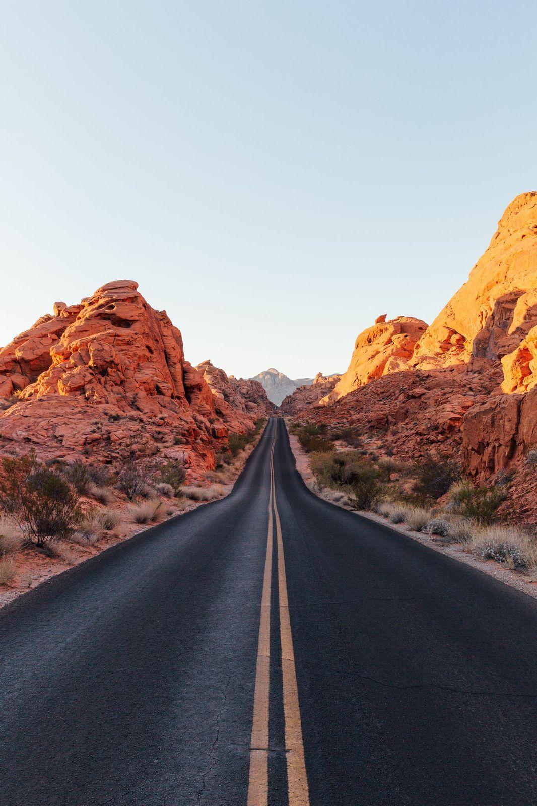 1066x1600 The long road aheadada desert. Beautiful roads