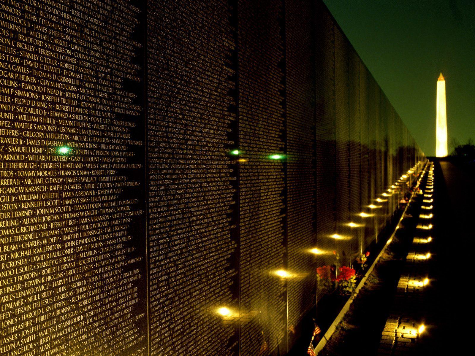 1600x1200 Vietnam Veterans Memorial Wallpaper