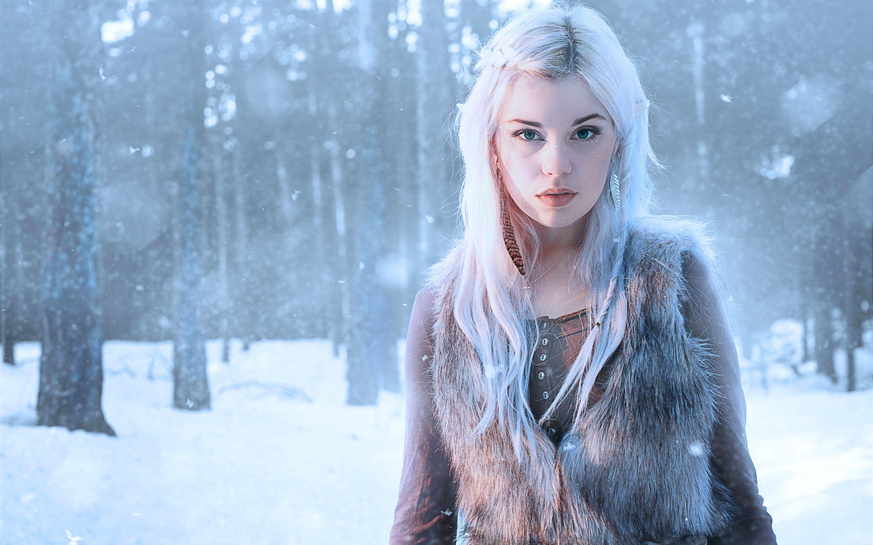 2879x1799 Female Elf HD wallpaper