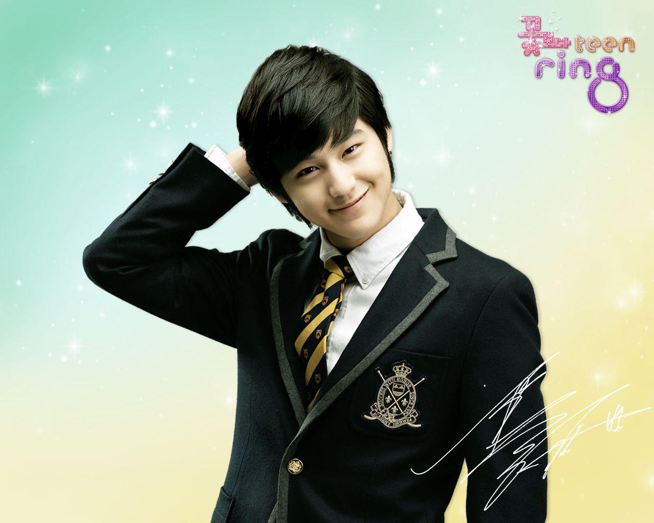 1280x1024 Boys over Flowers wallpaper
