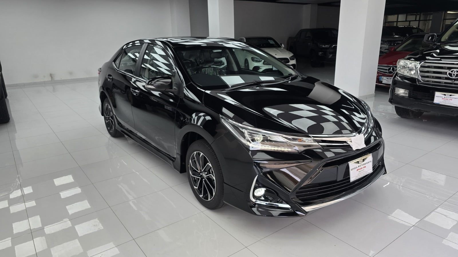 1600x900 Toyota Corolla Altis Grande X CVT I 1.8 2026 Black