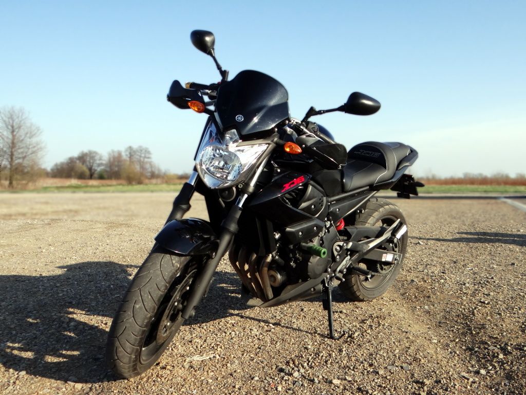 1024x768 Yamaha XJ6