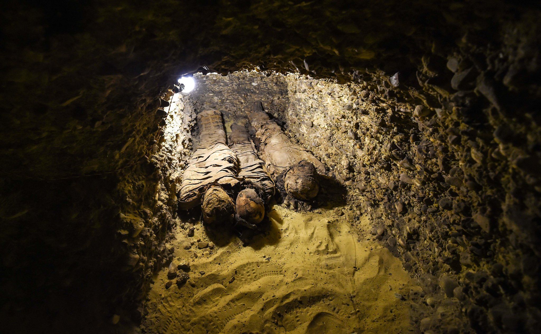 2048x1266 Egypt Unveils Newly Discovered Mummies