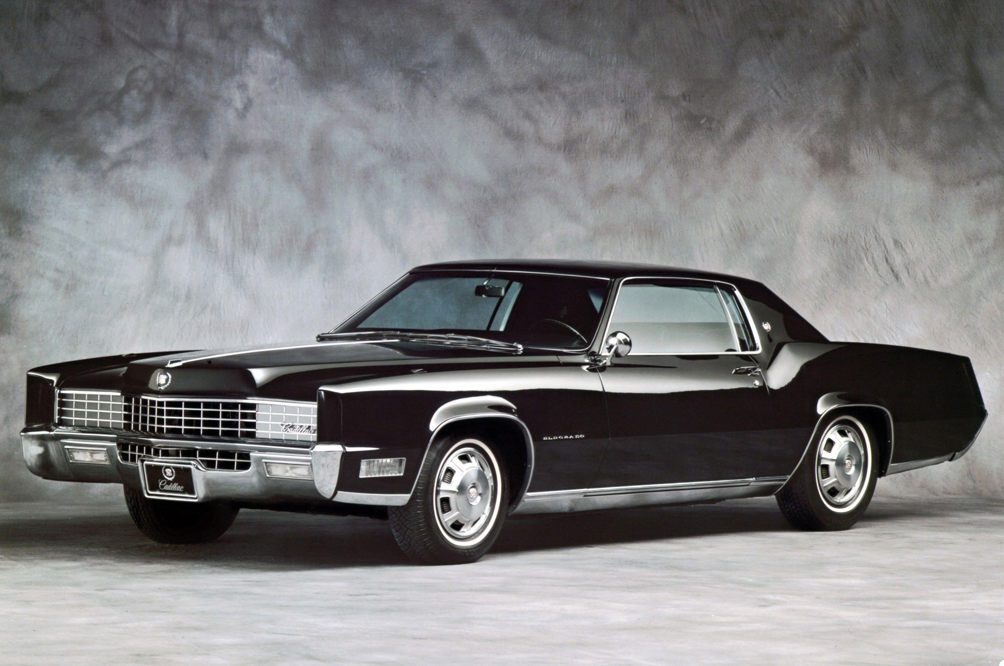 2048x1360 vehicle, Cadillac, Car, Old car, 1960s, Simple background, Cadillac Fleetwood Eldorado, Black cars, American cars Wallpaper HD / Desktop and Mobile Background