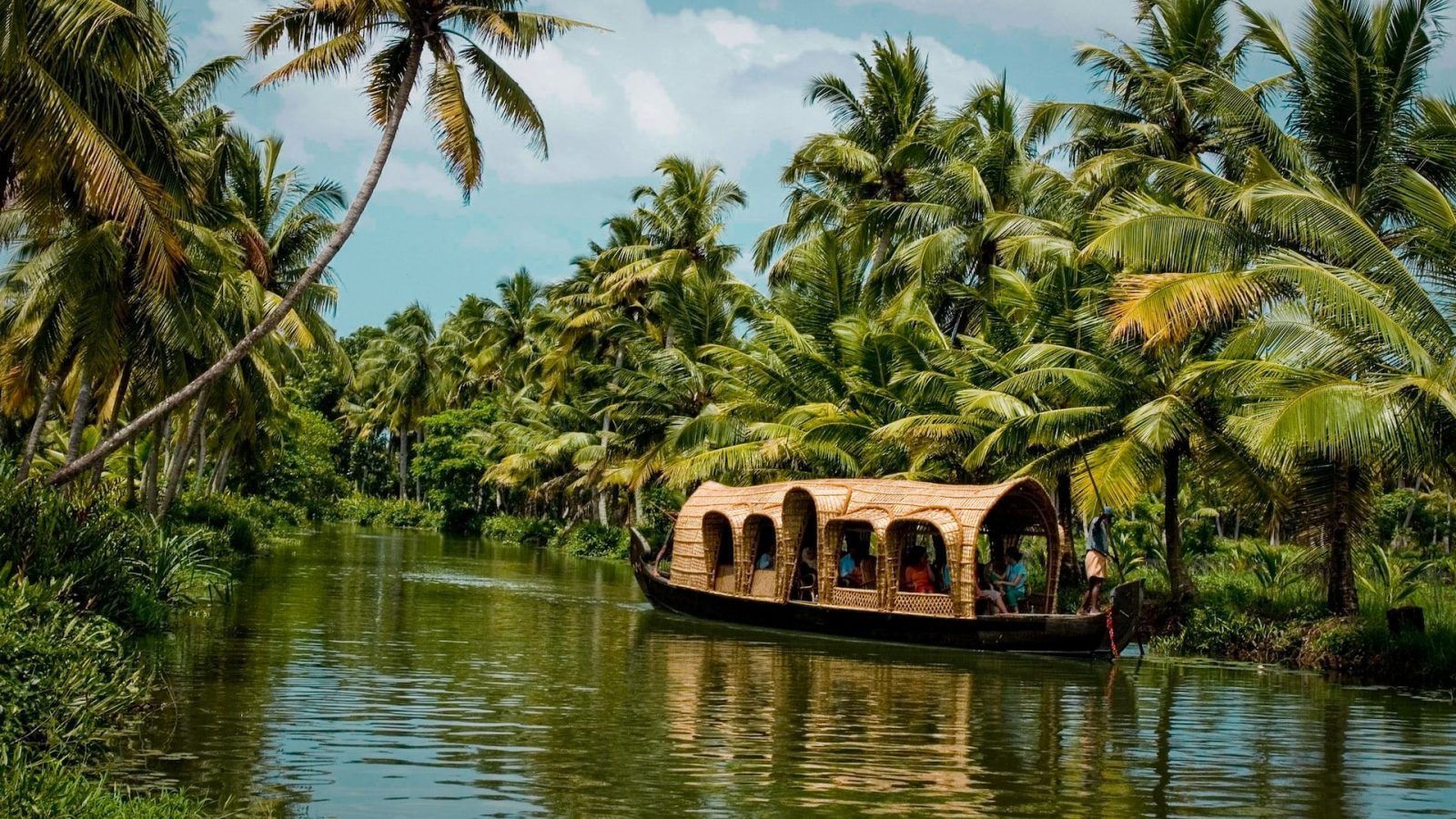 1600x900 Kerala Tourism Ministry Wins An Award At The World Travel Market