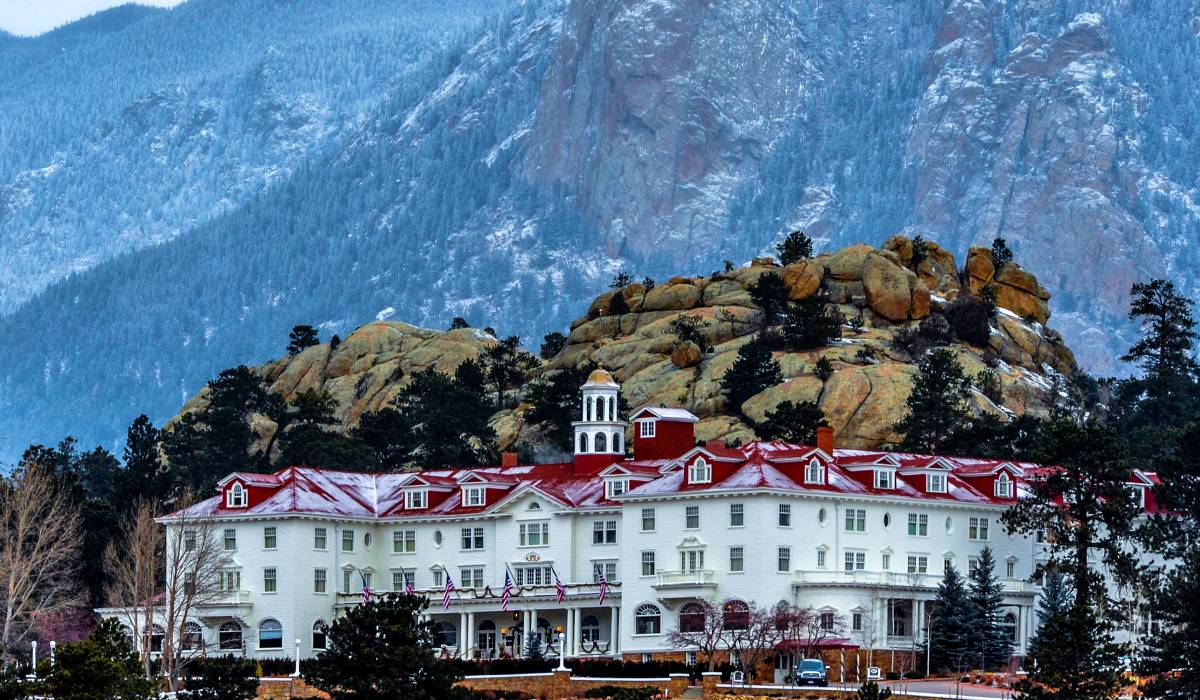 1200x700 The Shining's Overlook Hotel: REAL Location & Design Inspiration Explained