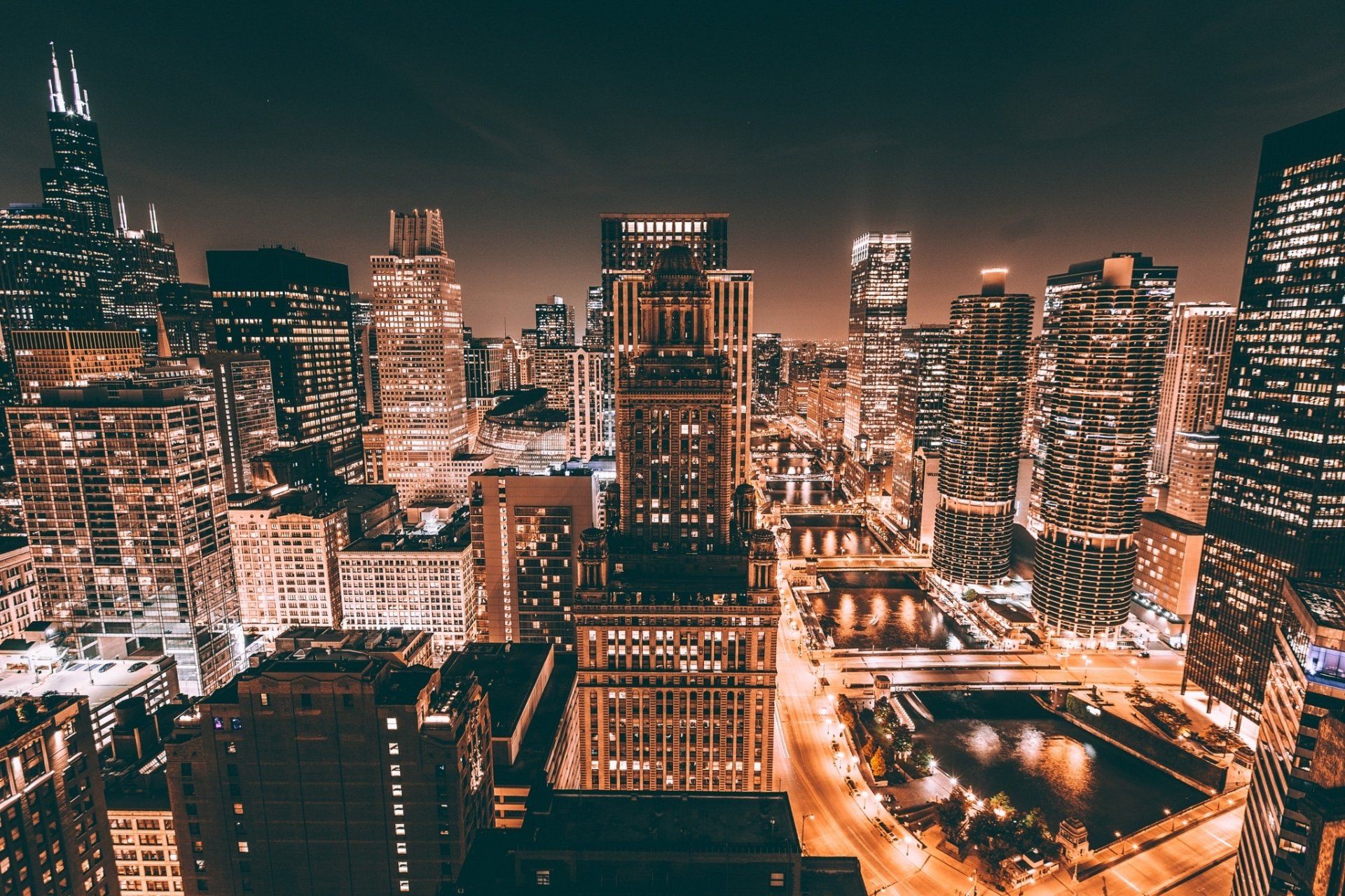 1920x1280 Download Skyscraper Building Light City Night USA Man Made Chicago HD Wallpaperx1365