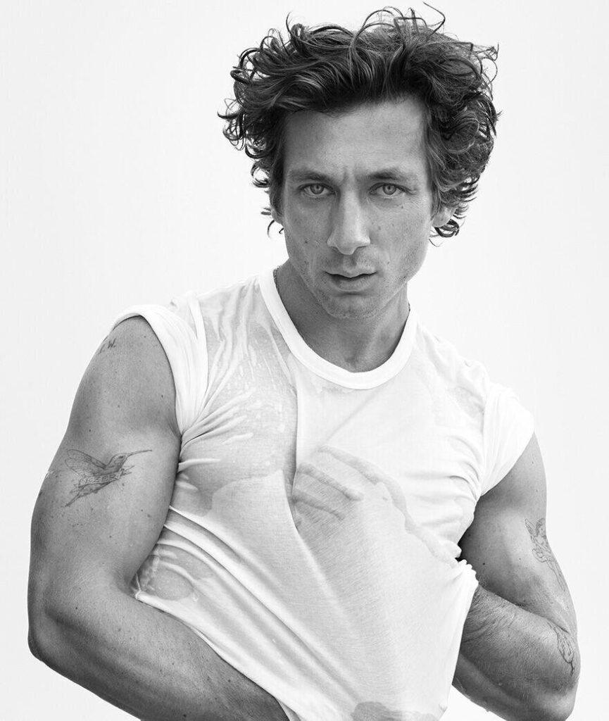 865x1024 How did Jeremy Allen White become a sex symbol?