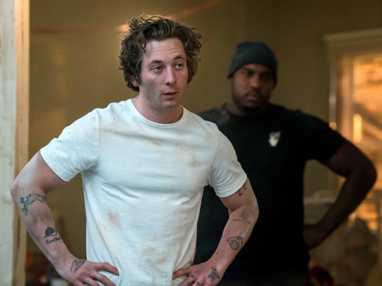 1600x1200 Bulk up like Jeremy Allen White in The Iron Claw