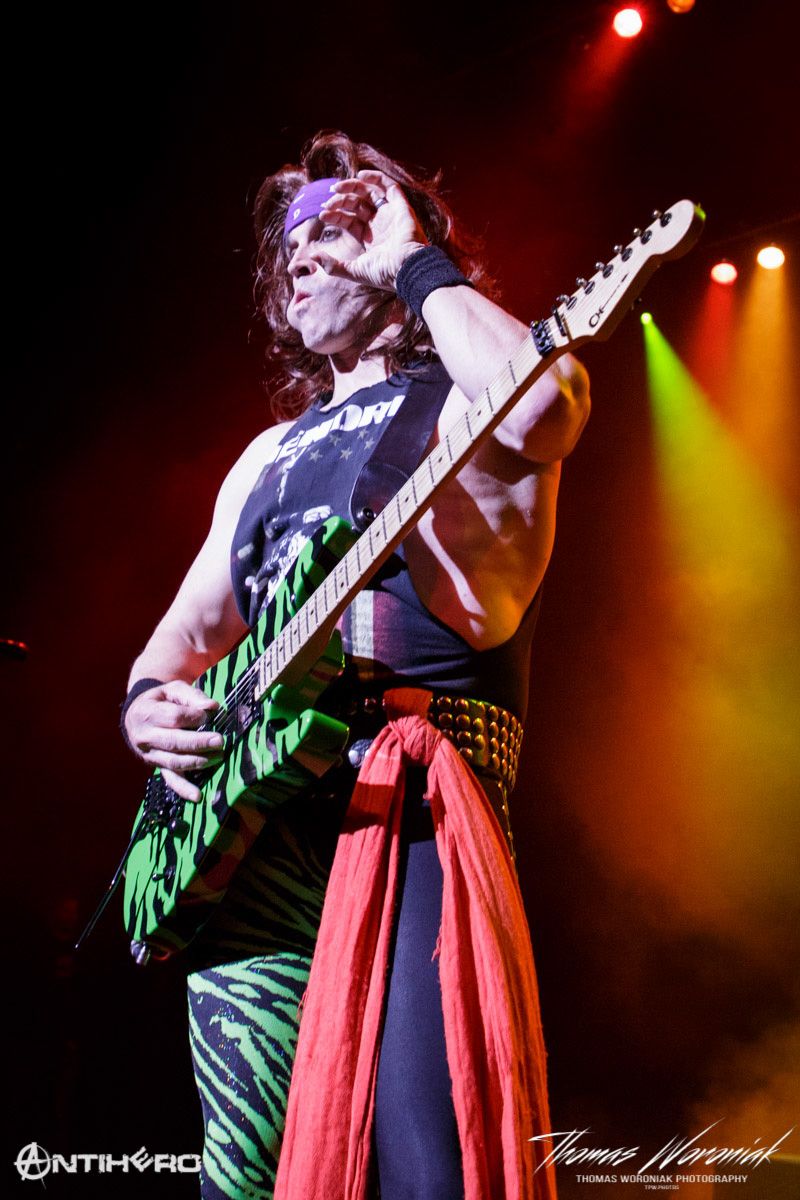 800x1200 Concert Review and Photo: STEEL PANTHER in Kansas City