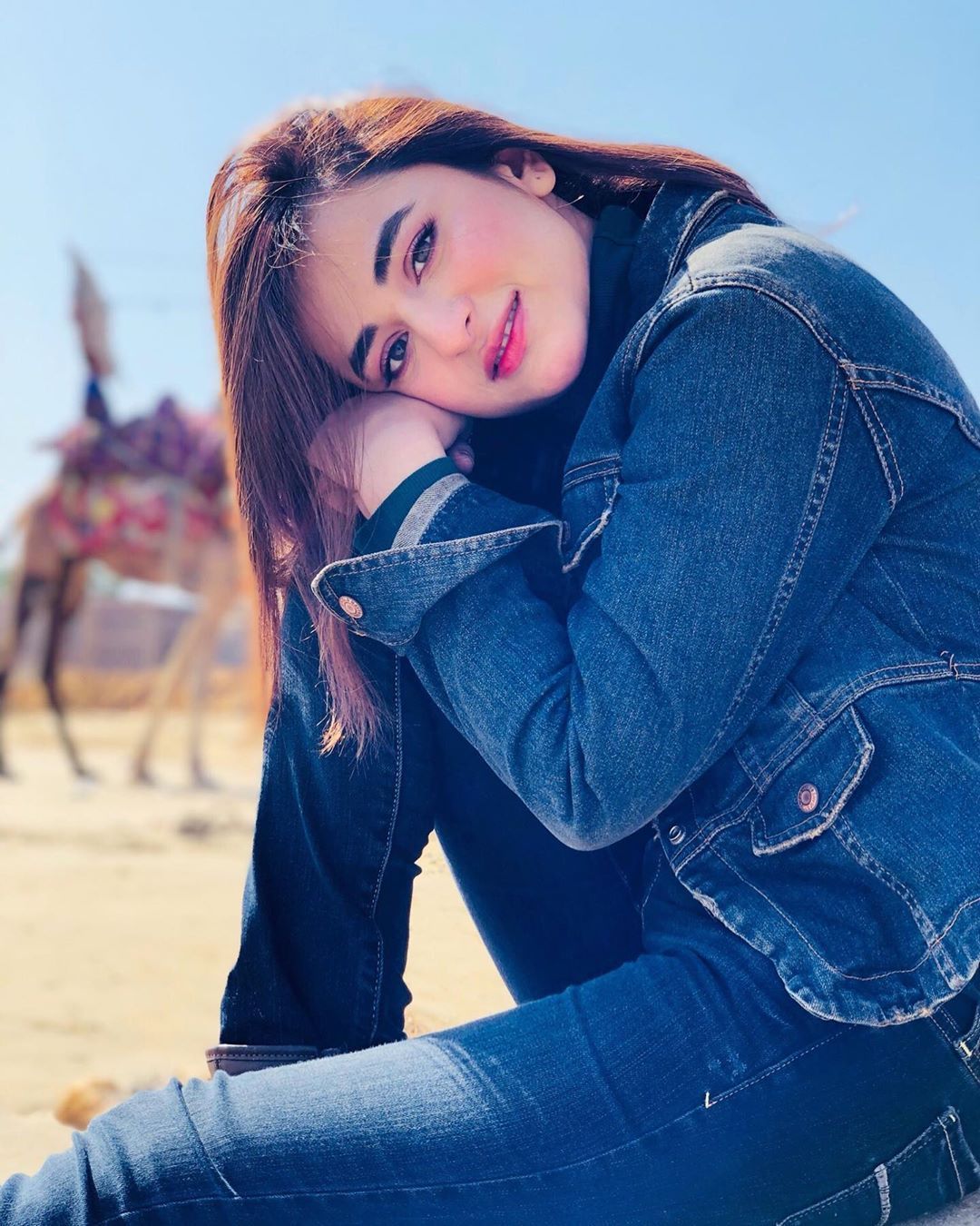 1080x1350 Yumna Zaidi Wallpaper