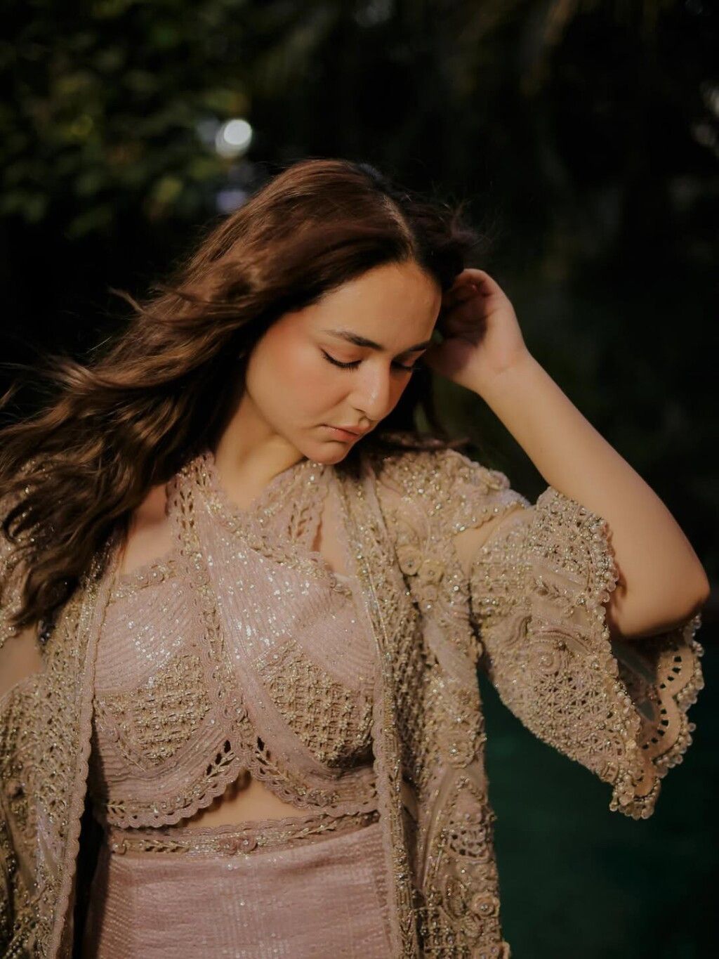 1024x1365 Yumna Zaidi wows with style, faces criticism for bold look
