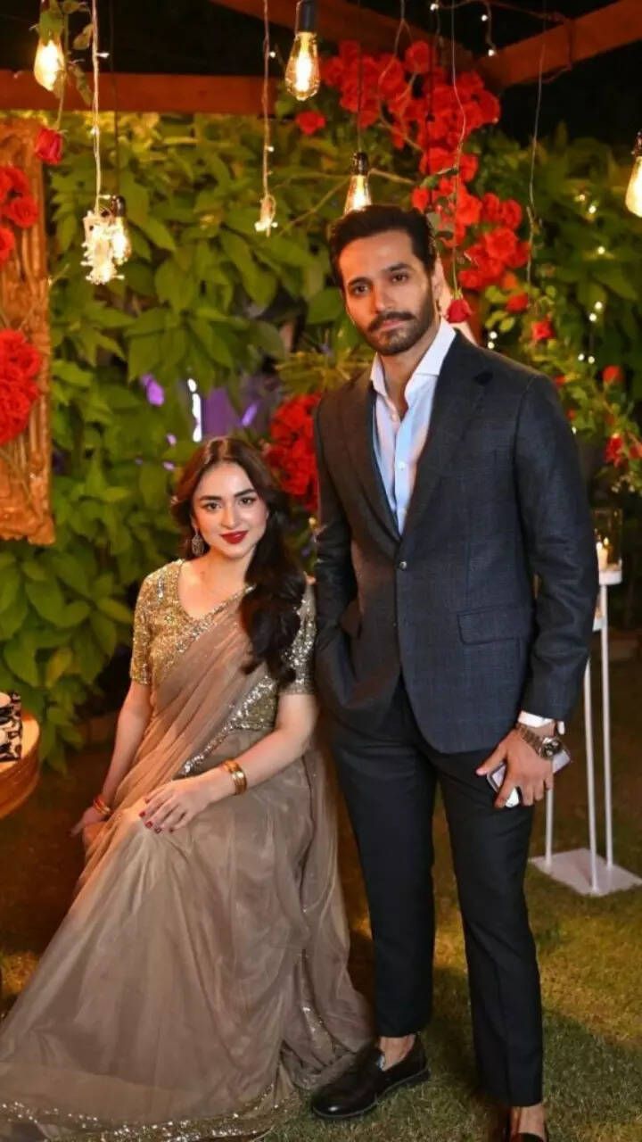 720x1280 Yumhaj: Stylish Picture Of Pakistan's Most Loved 'Tere Bin' Couple Yumna Zaidi And Wahaj Ali. Times Of India
