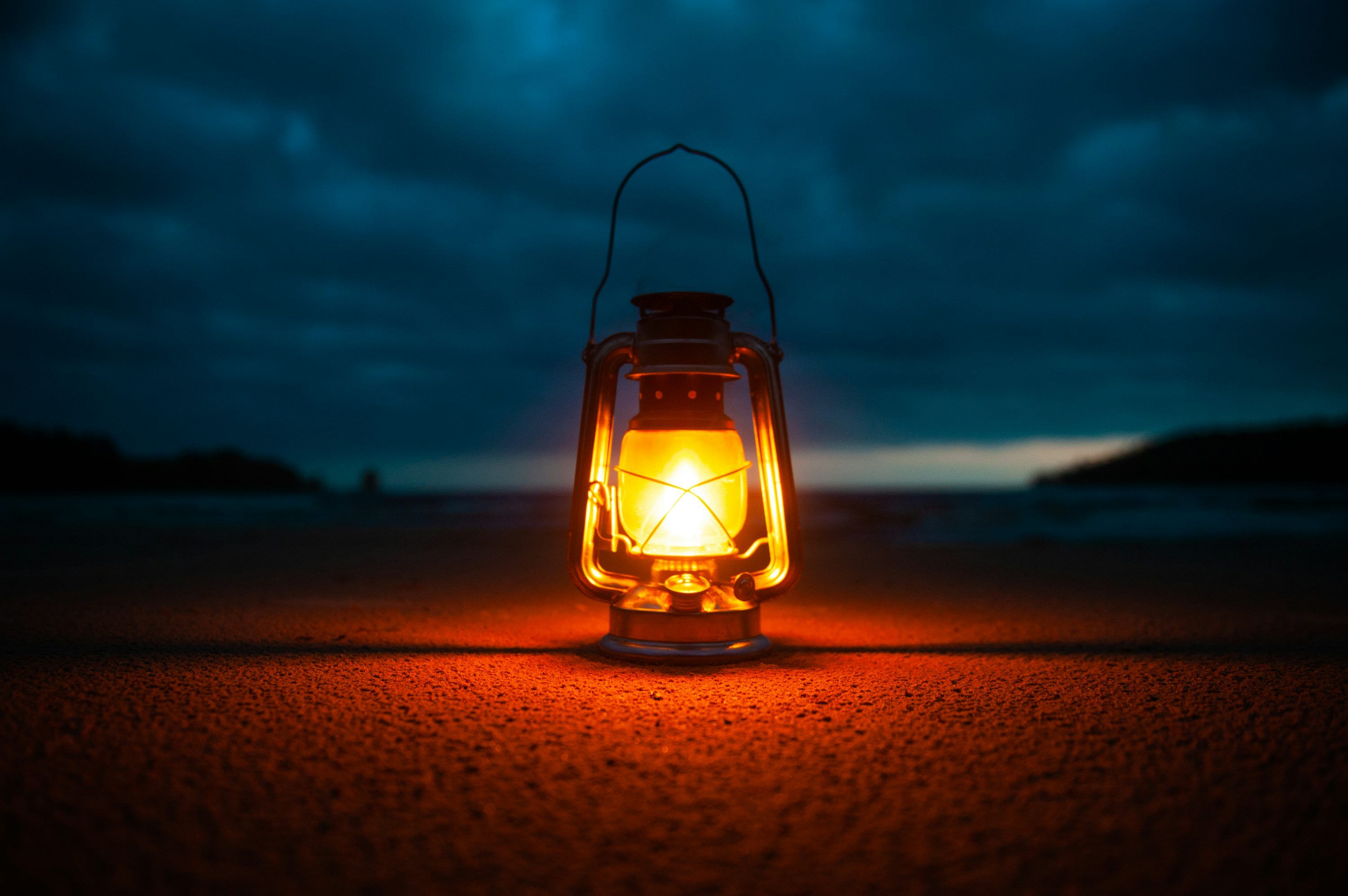 3000x1996 Kerosene Lamp Picture. Download Free Image